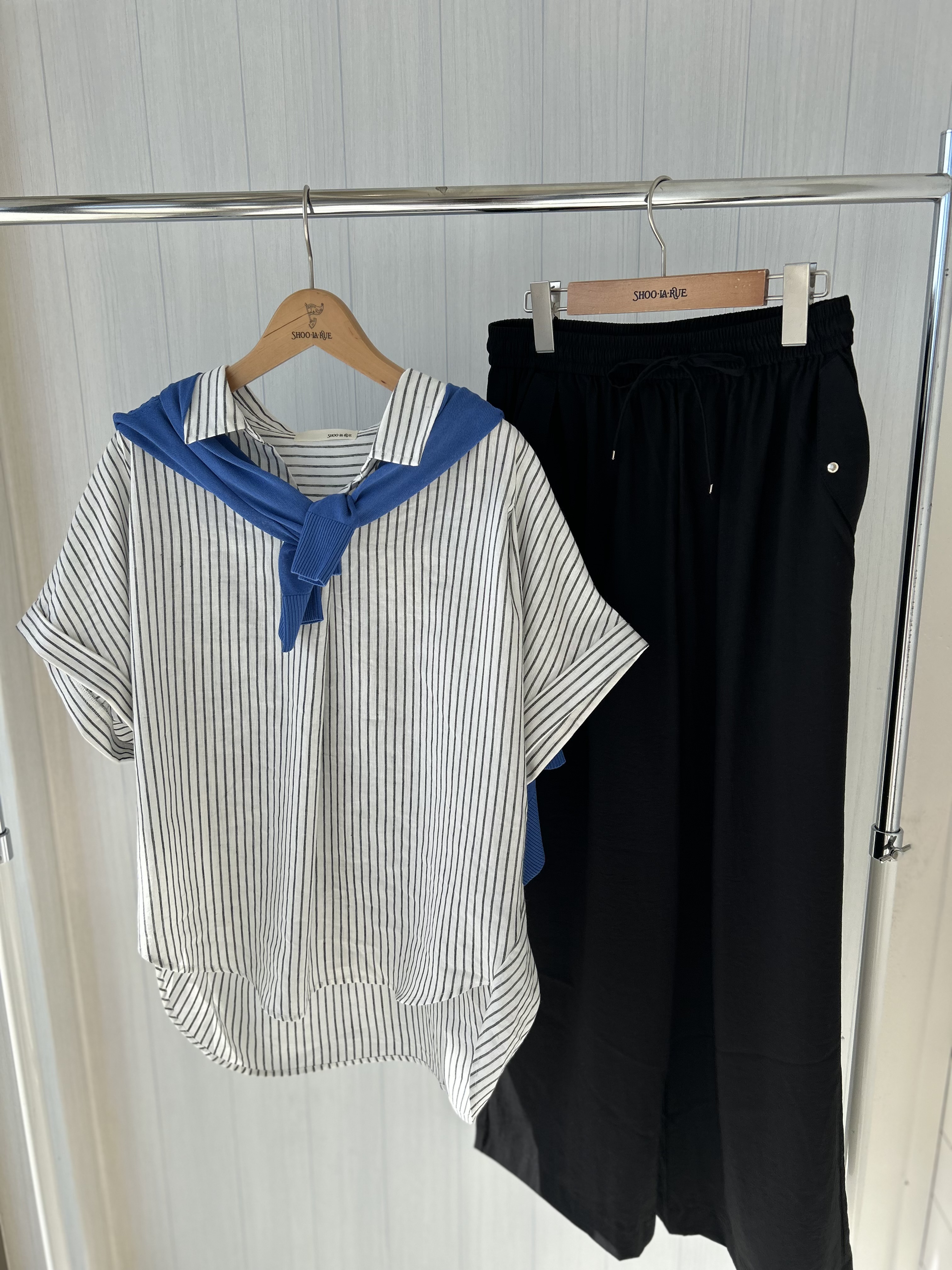 Kamyさんの「SHOO･LA･RUE｜【UV/吸水速乾/抗菌防臭】インせず着られる フレンチリネンスキッパーシャツ」を使ったコーディネート