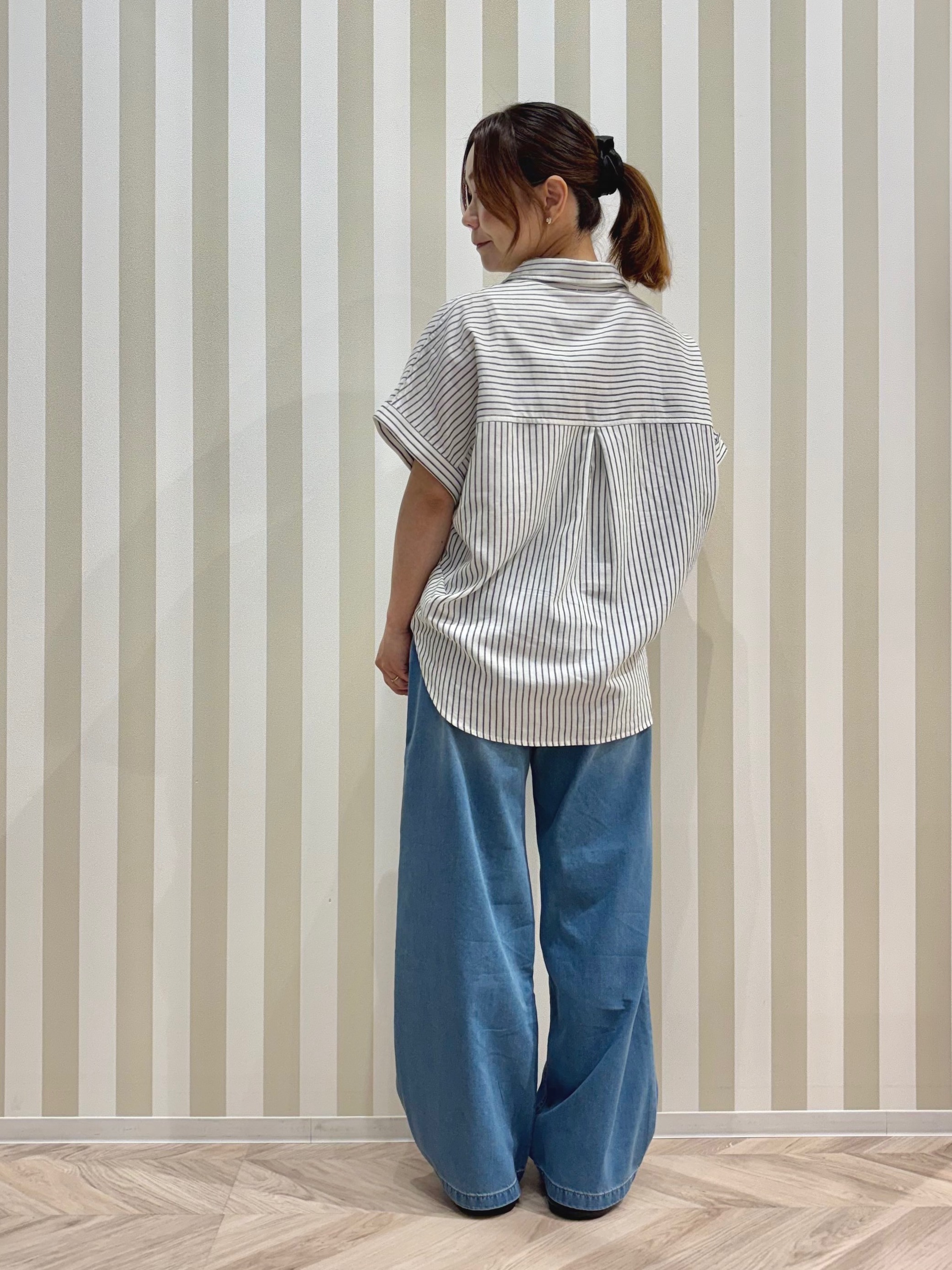 ナギさんの「SHOO･LA･RUE｜【UV/吸水速乾/抗菌防臭】インせず着られる フレンチリネンスキッパーシャツ」を使ったコーディネート