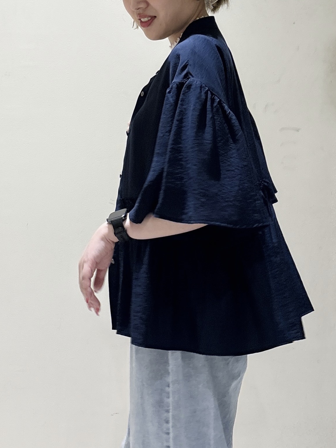 みきちぃさんの「OPAQUE.CLIP｜アシンメトリーペプラムブラウス【洗濯機OK】」を使ったコーディネート