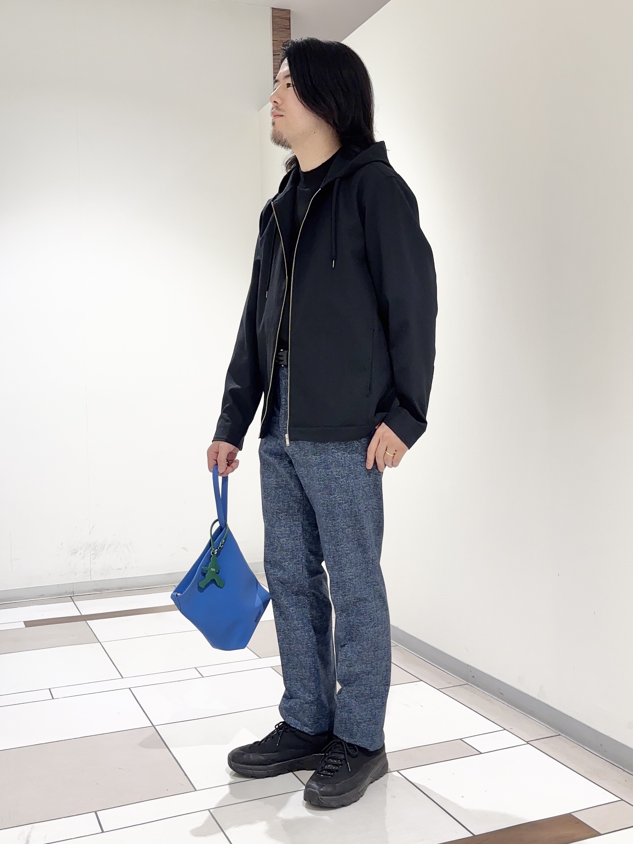 及川さんの「TAKEO KIKUCHI｜【撥水・洗える・シワになりにくい】 リランチェ（R） フードブルゾン」を使ったコーディネート