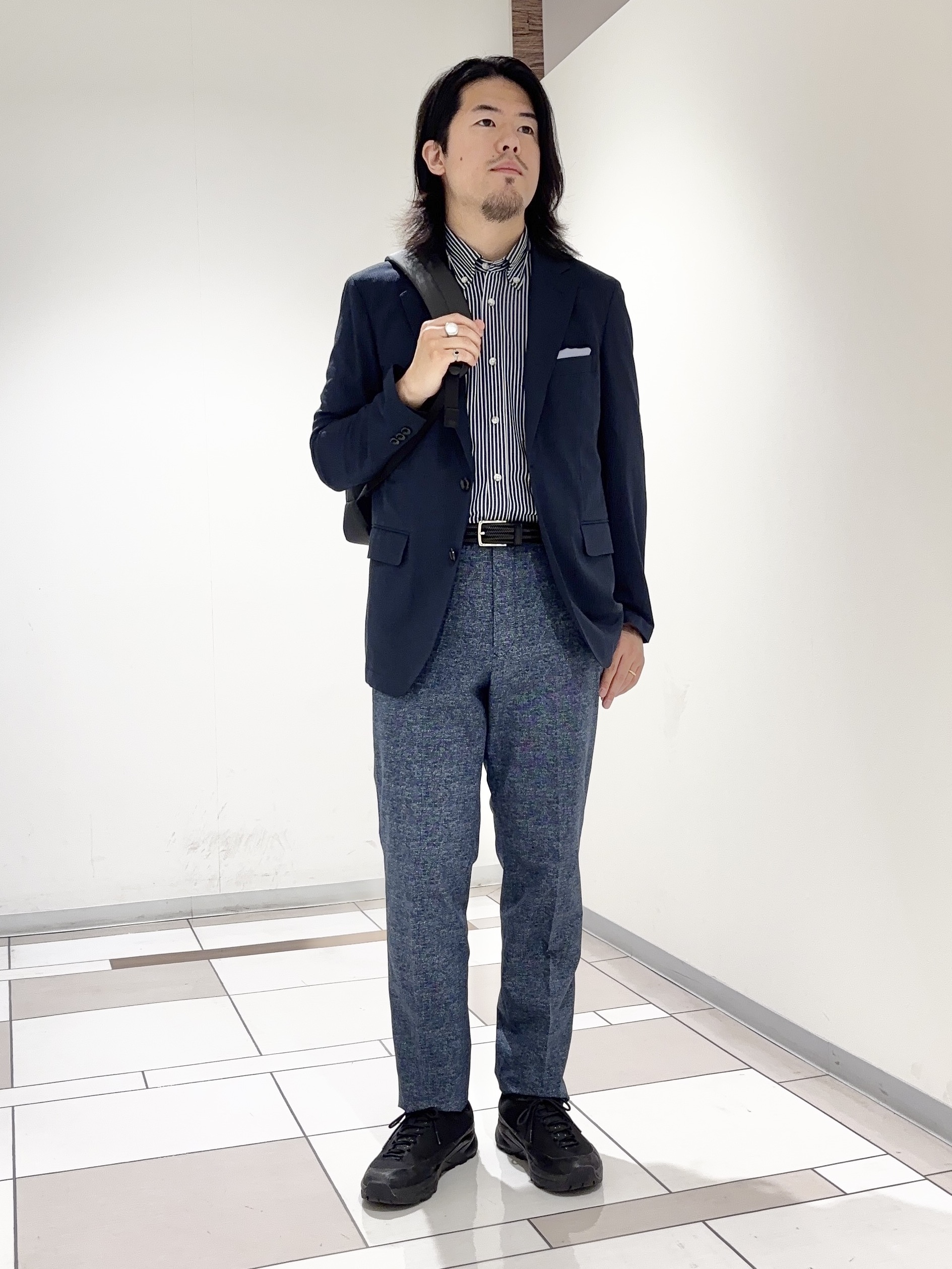 及川さんの「TAKEO KIKUCHI｜【Begin5月号掲載/通気性】トリコットサッカー ジャケット」を使ったコーディネート