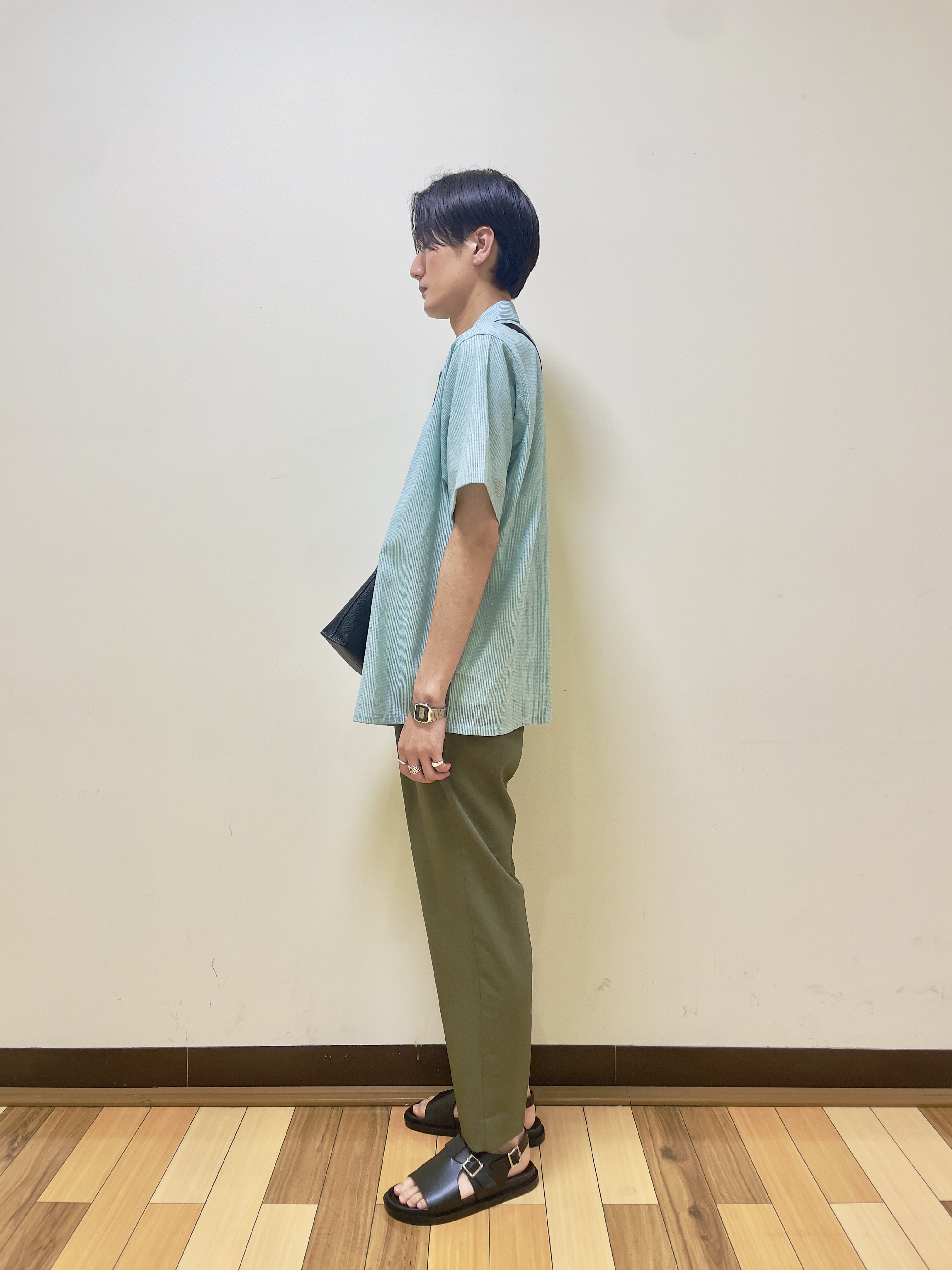 Seiyaさんの「TAKEO KIKUCHI｜【通気性】トリコットサッカー オープンカラー シャツ」を使ったコーディネート