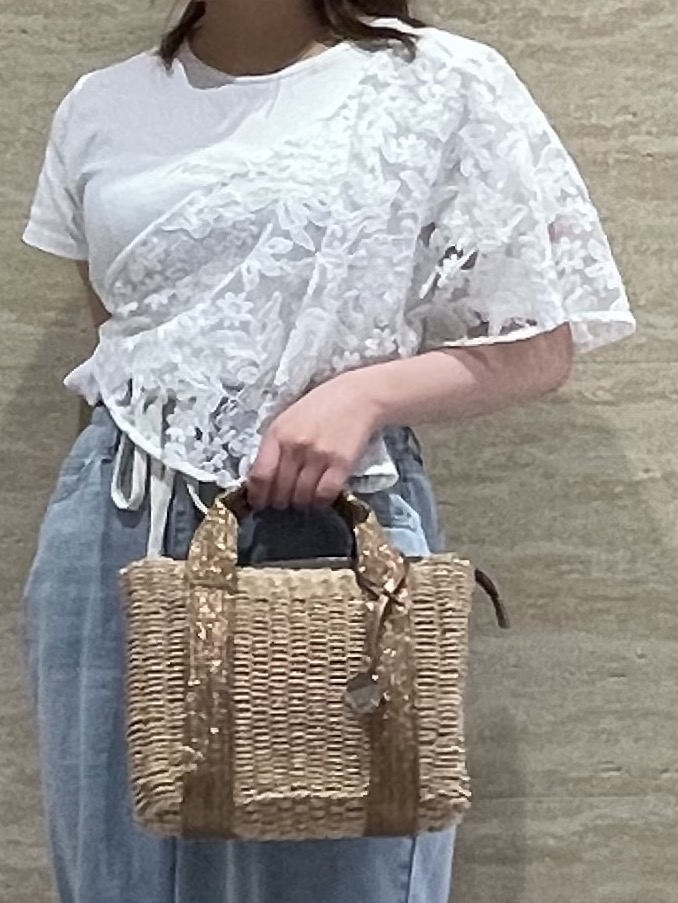 yiさんの「OPAQUE.CLIP｜【UVケア／接触冷感】フロントロゴ刺繍Tシャツ《洗濯機OK／S-3L／7col》」を使ったコーディネート
