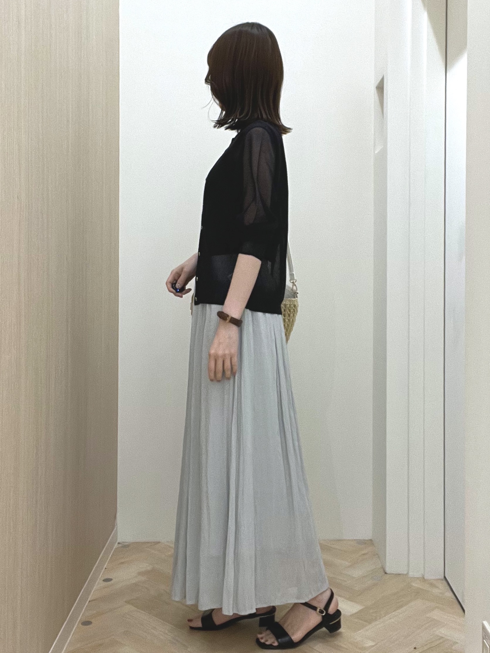  おまつさんの「grove｜高評価！【洗える/名品】大人の透け感、シアーカーディガン」を使ったコーディネート