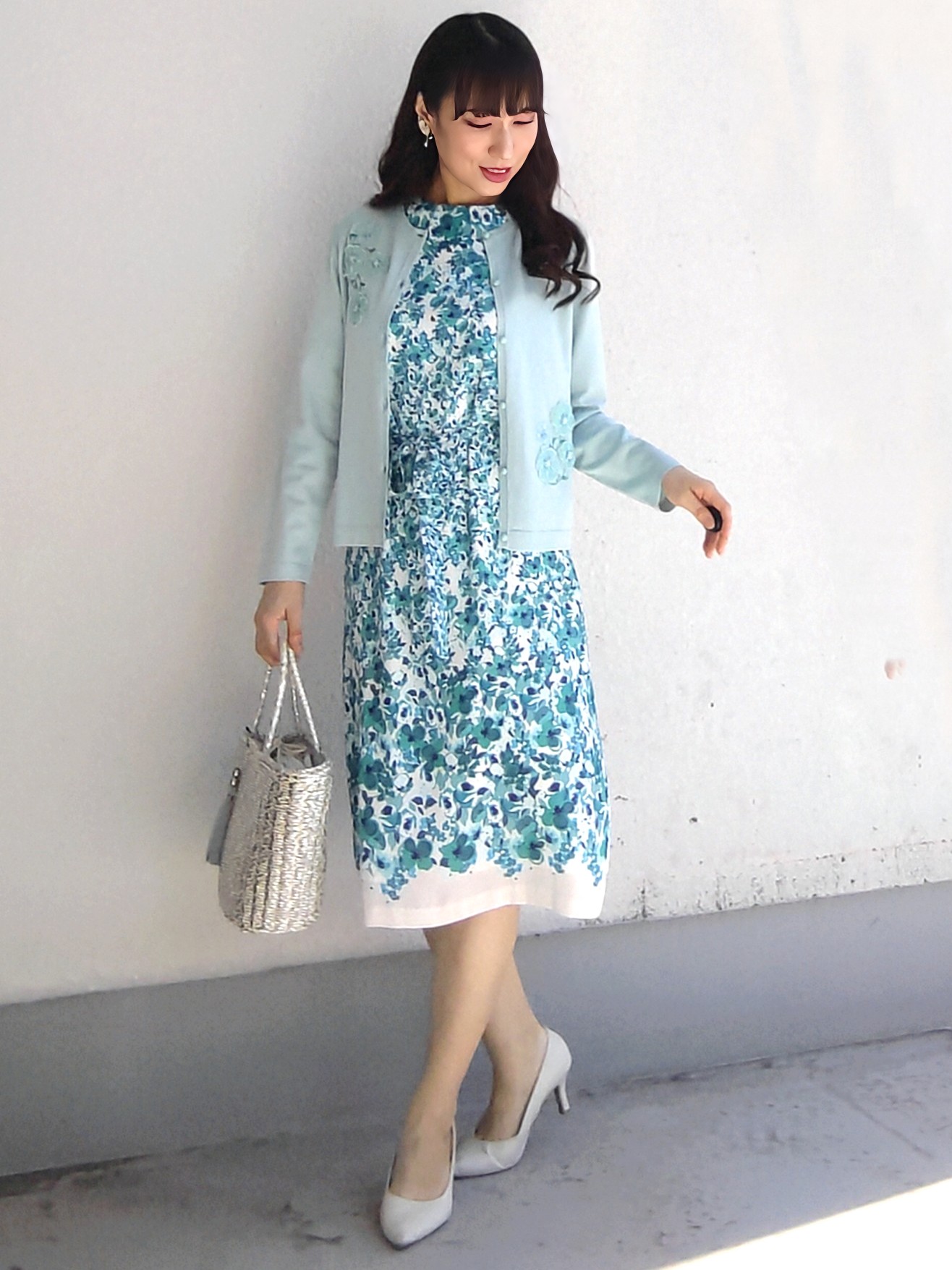 keinaさんの「SunaUna｜小花柄ワンピース」を使ったコーディネート