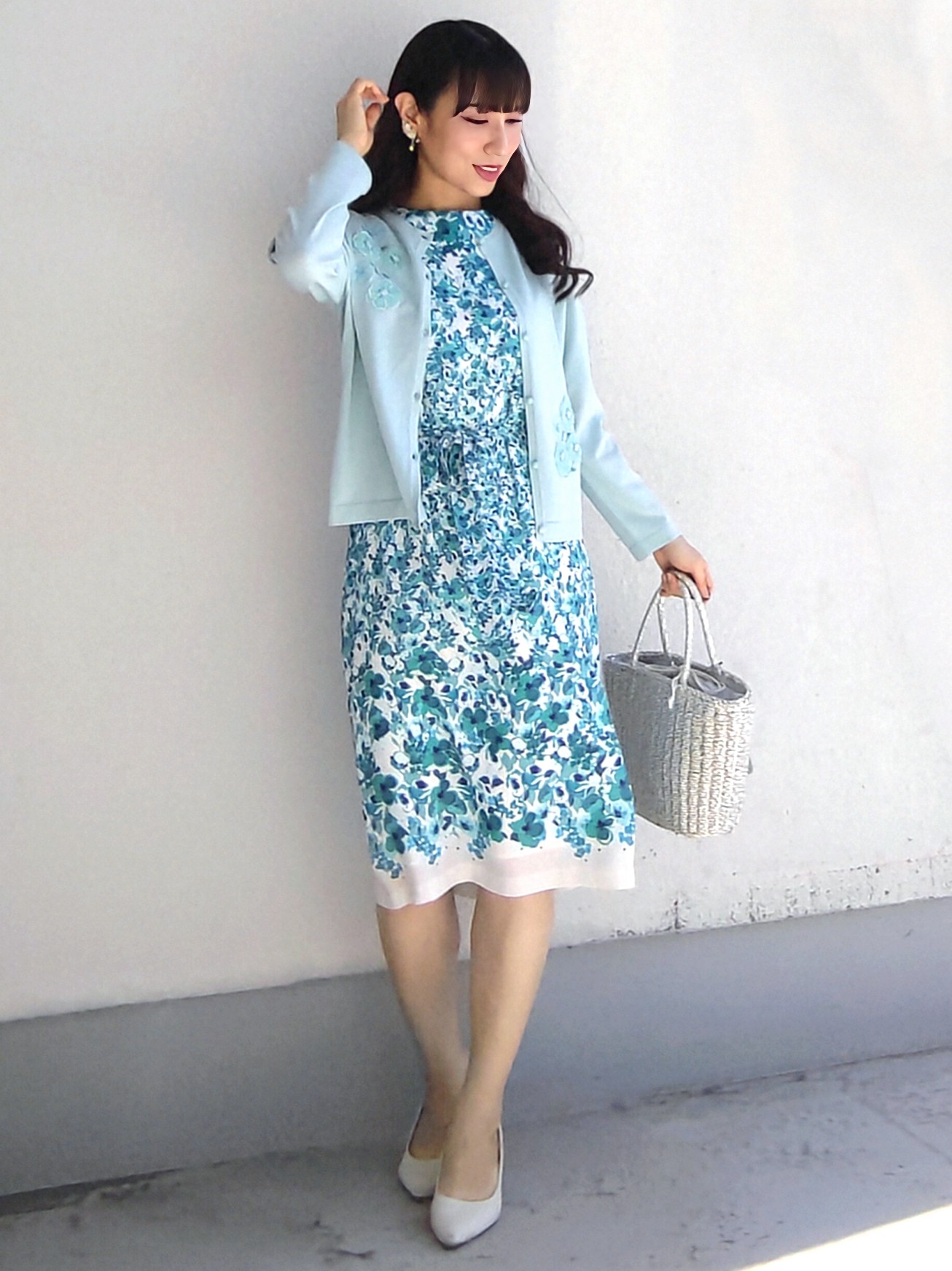 keinaさんの「SunaUna｜小花柄ワンピース」を使ったコーディネート