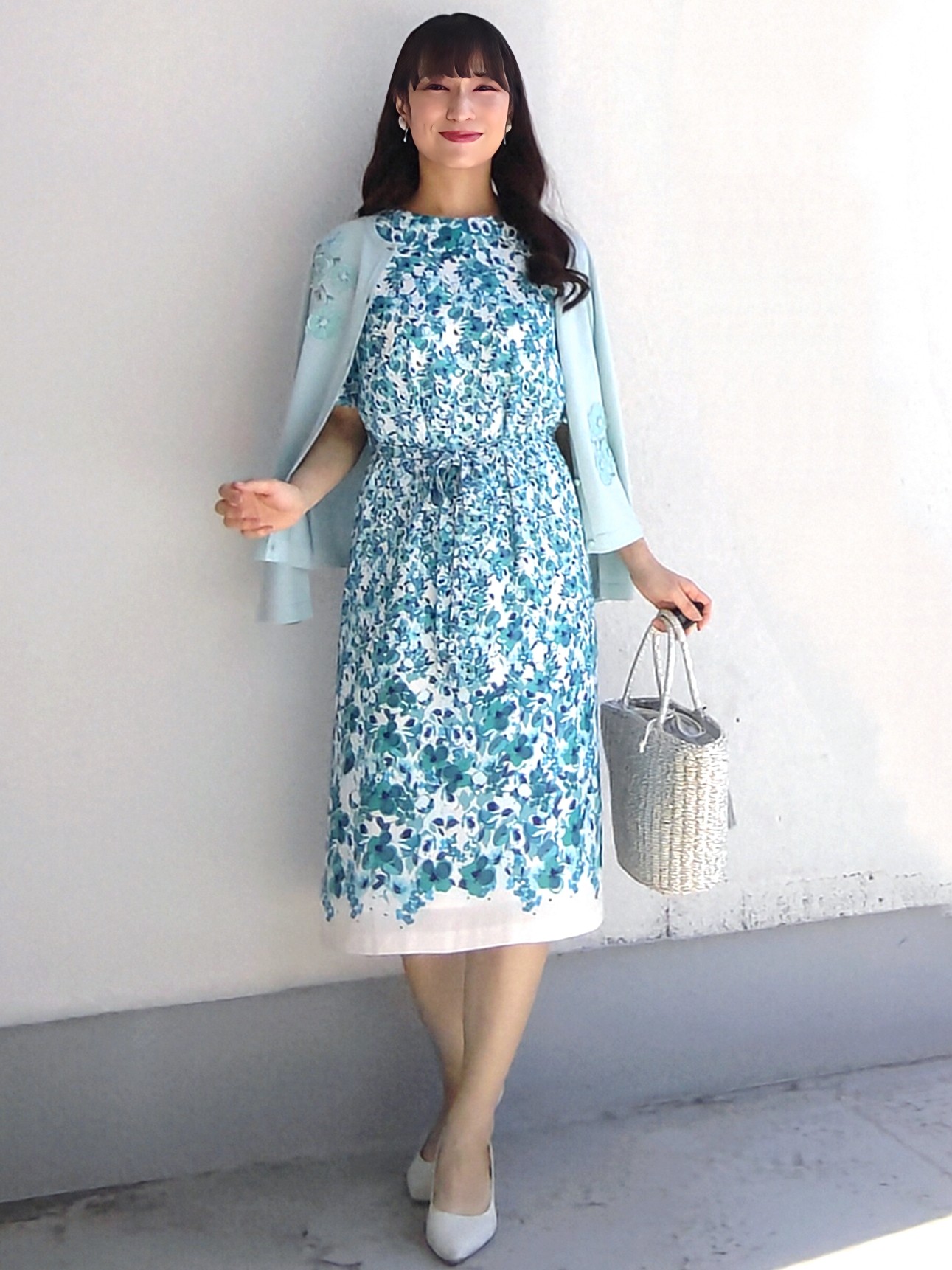 keinaさんの「SunaUna｜小花柄ワンピース」を使ったコーディネート