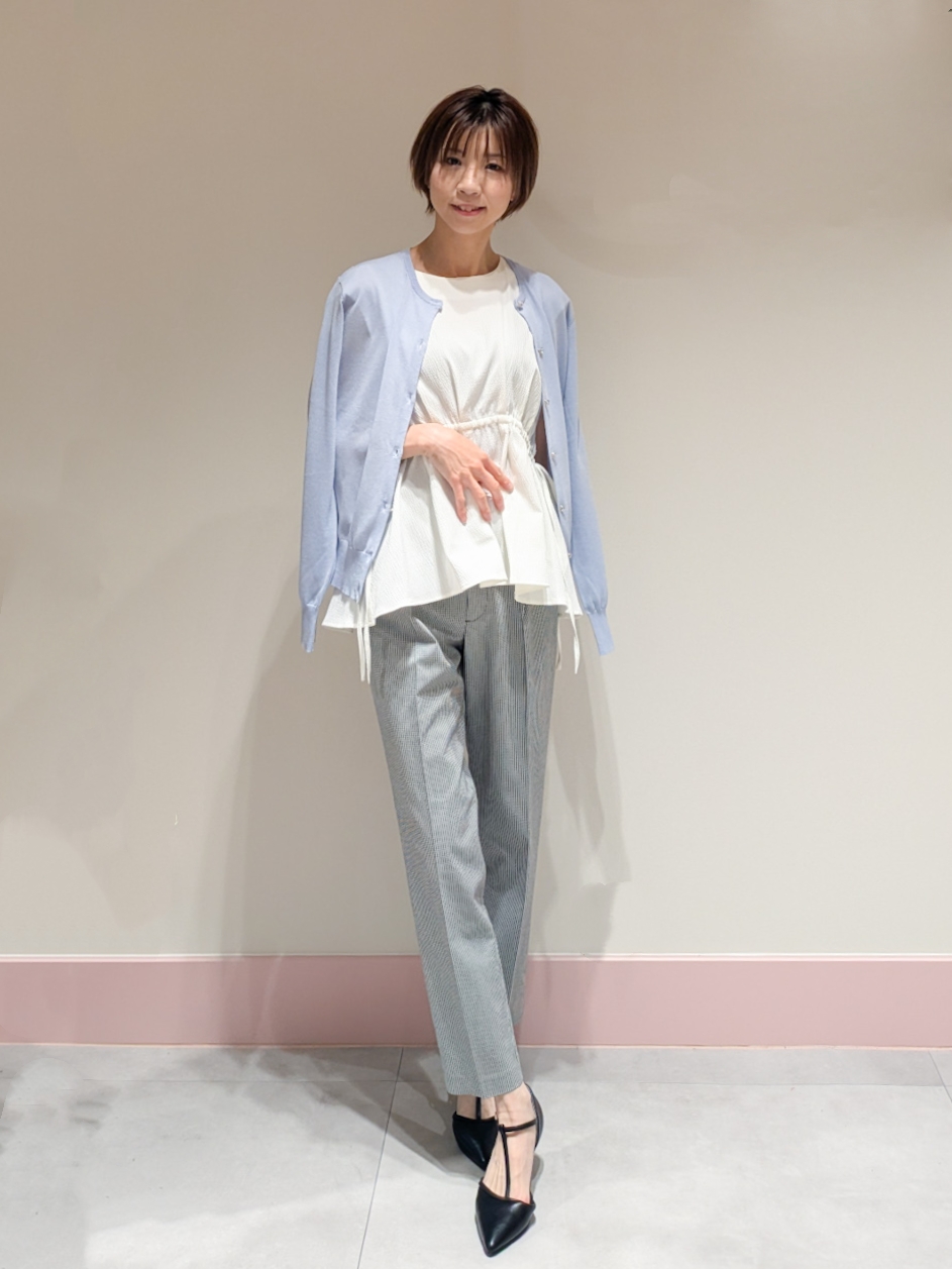 juriさんの「index｜【接触冷感】ビジューボタンカーディガン《抗ピリング／洗濯機OK》」を使ったコーディネート