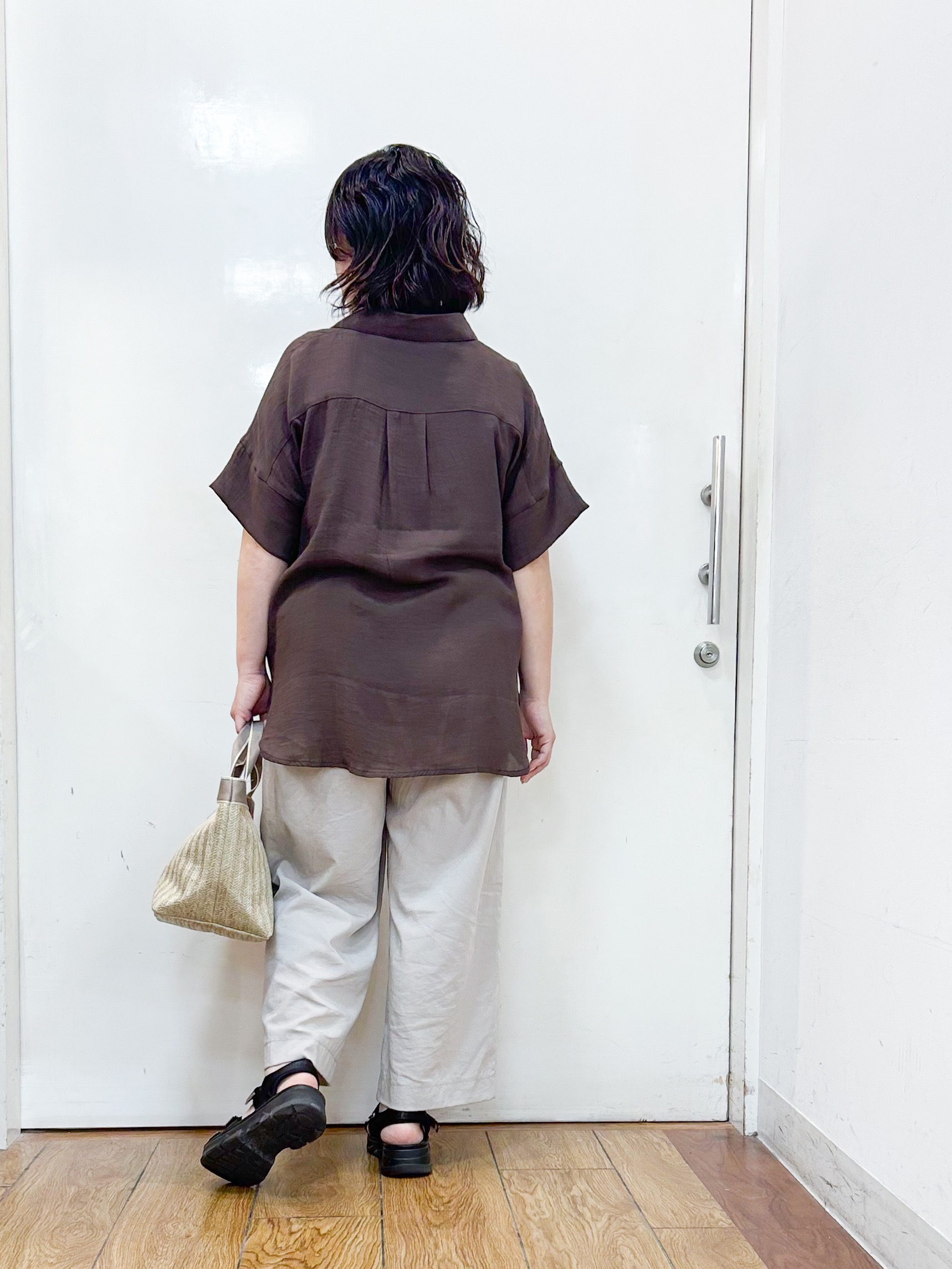 haruさんの「SHOO･LA･RUE｜【2点セット/S-LL/洗濯機可】時短でコーデ決まる スラブスキッパーシャツ＋タンクトップ」を使ったコーディネート