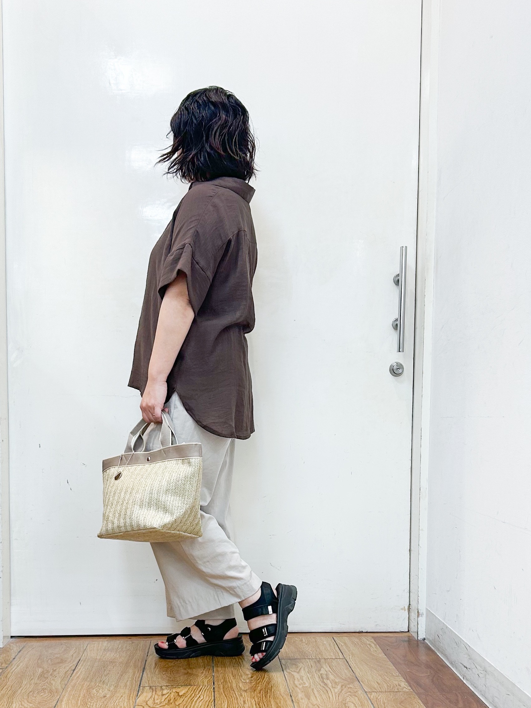 haruさんの「SHOO･LA･RUE｜【2点セット/S-LL/洗濯機可】時短でコーデ決まる スラブスキッパーシャツ＋タンクトップ」を使ったコーディネート