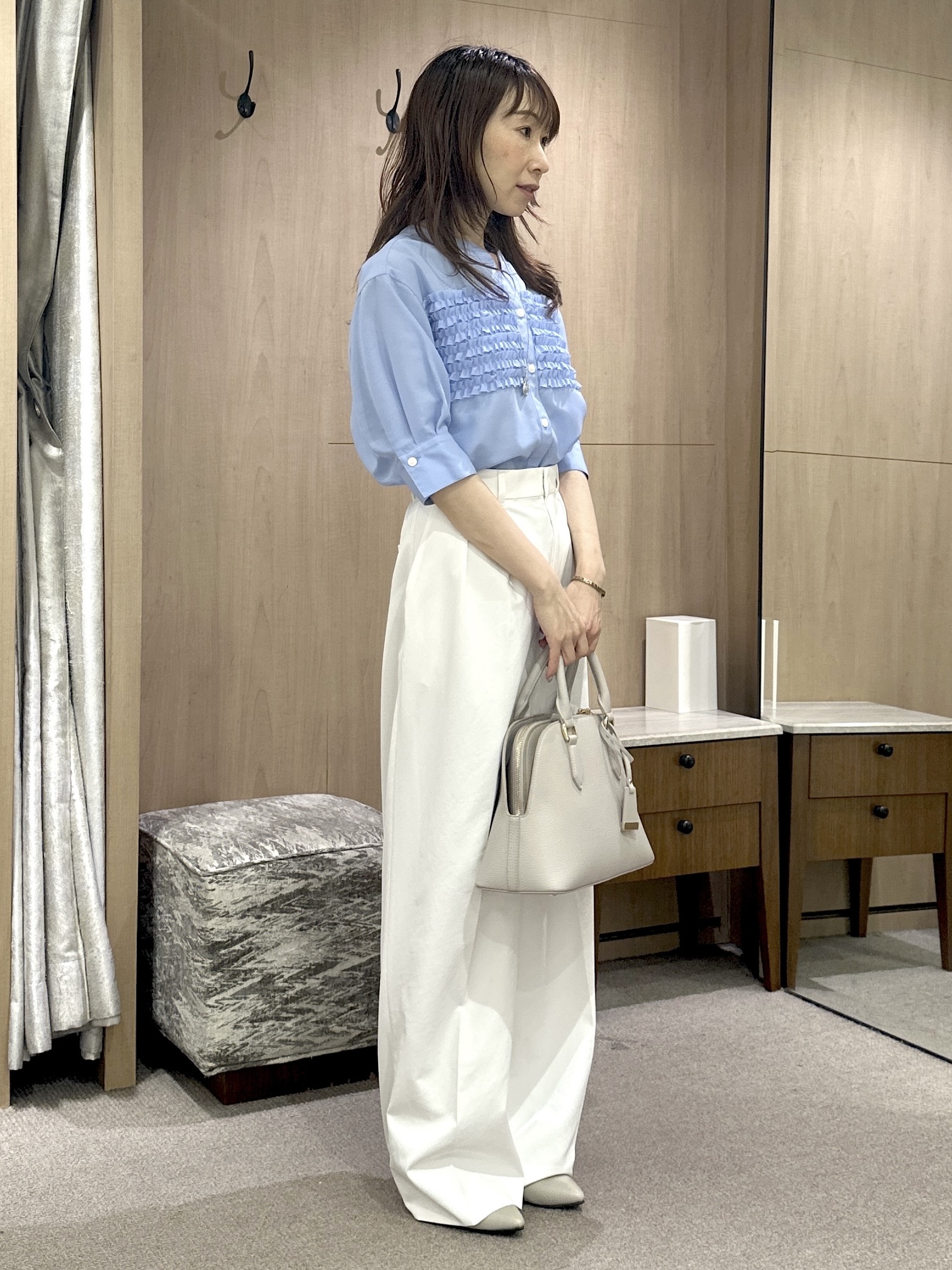 Miwaさんの「UNTITLED｜【接触冷感/通気性/洗える】フロントフリルブラウス」を使ったコーディネート