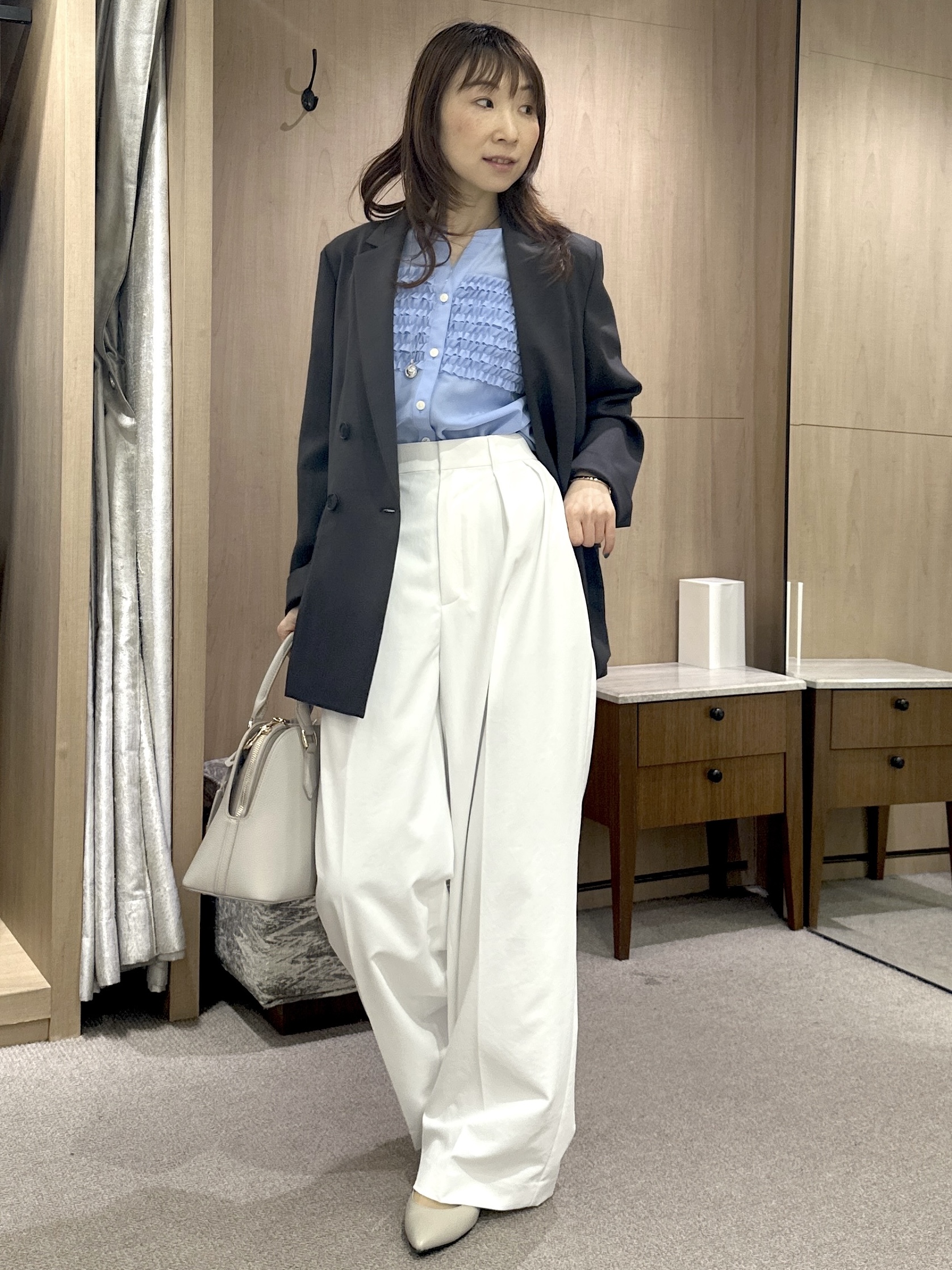 Miwaさんの「UNTITLED｜【接触冷感/通気性/洗える】フロントフリルブラウス」を使ったコーディネート