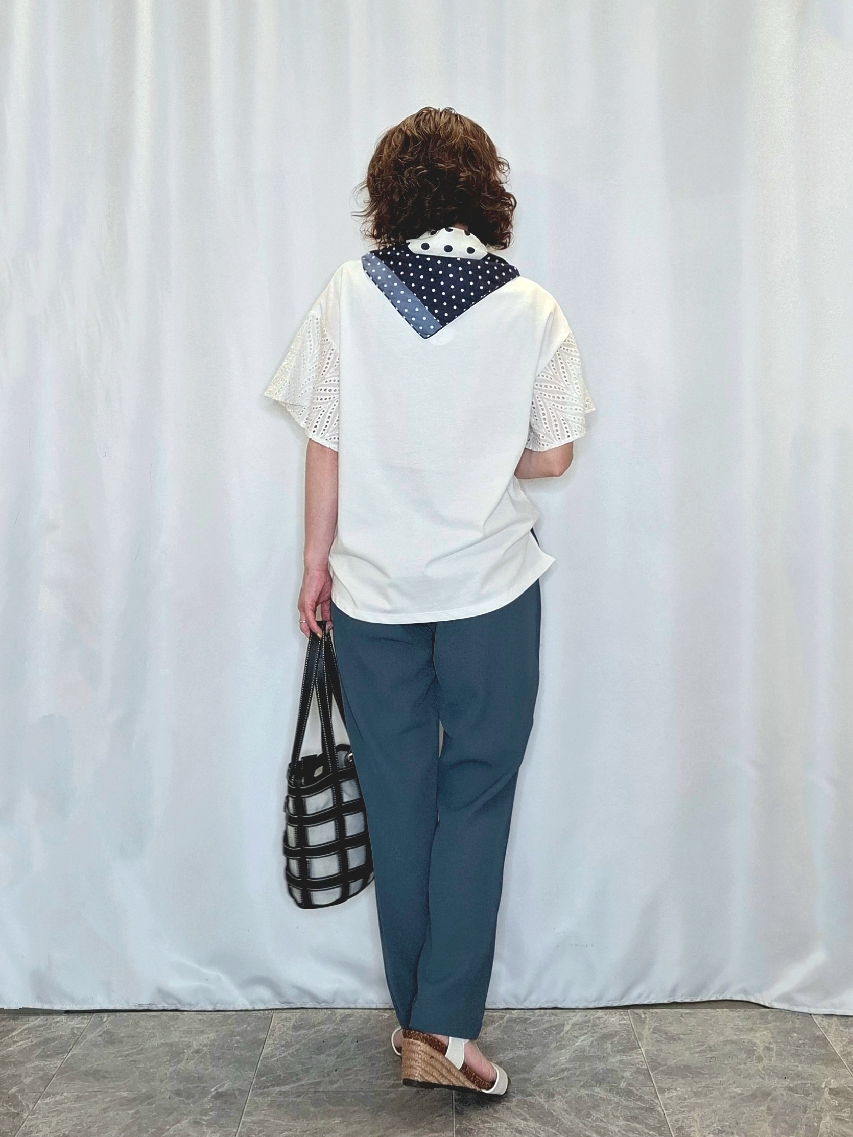 ぬーさんの「SHOO･LA･RUE｜【S-LL/洗濯機可/体型カバー】汗じみが気になりにくい お袖レースフレアTシャツ」を使ったコーディネート