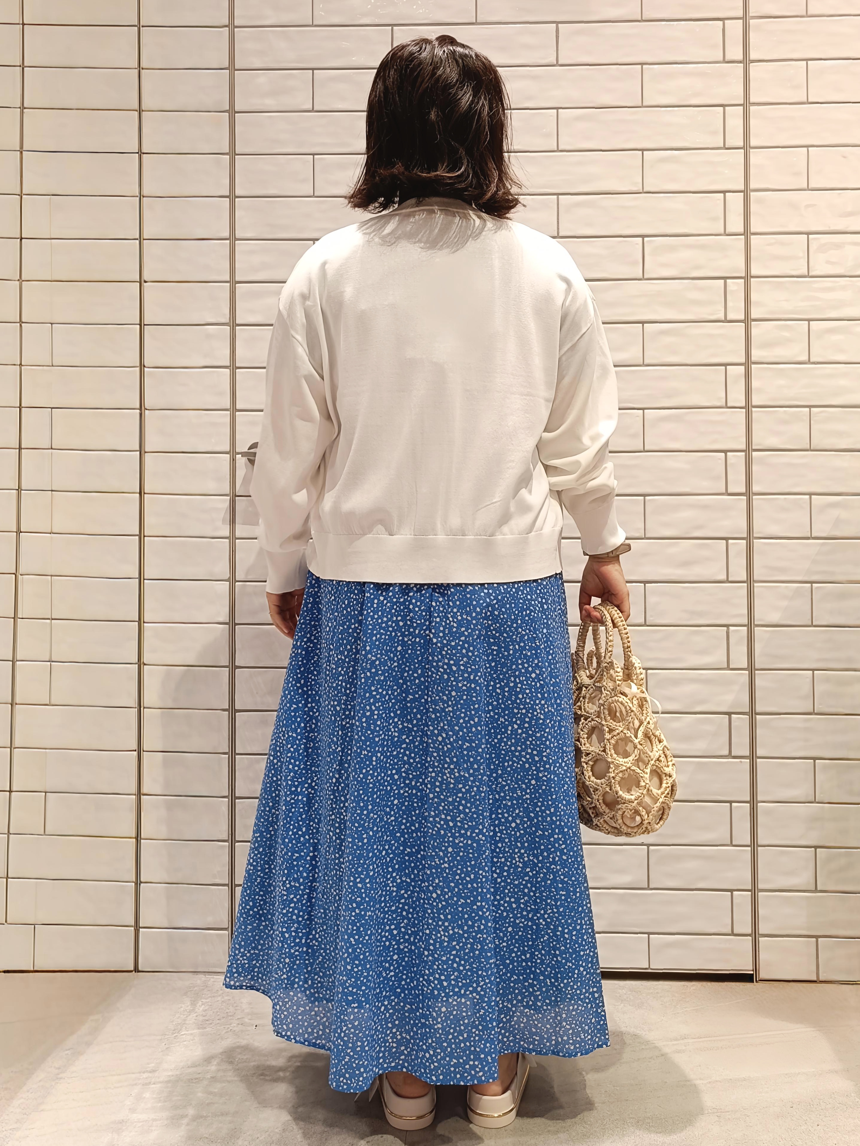 かなこさんの「OPAQUE.CLIP｜【UV／接触冷感】Vネックリラクシーニットカーディガン《洗濯機OK／抗ピル》」を使ったコーディネート
