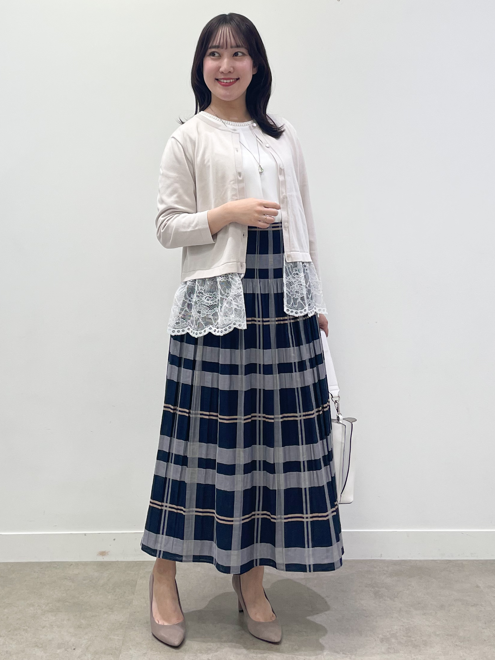 yukariさんの「Reflect｜【手洗い可】レースデザインニットカーディガン」を使ったコーディネート