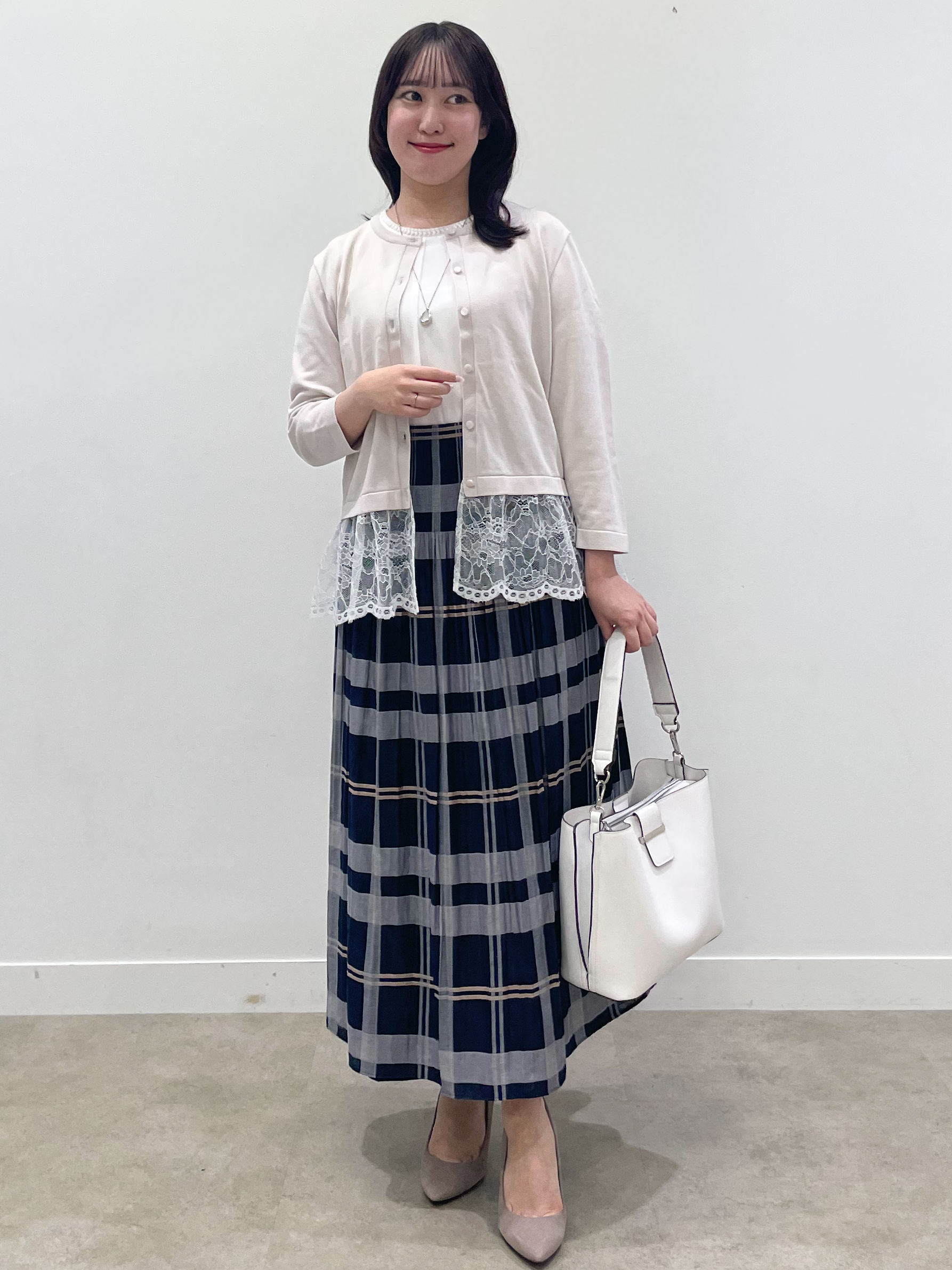 yukariさんの「Reflect｜【手洗い可】レースデザインニットカーディガン」を使ったコーディネート