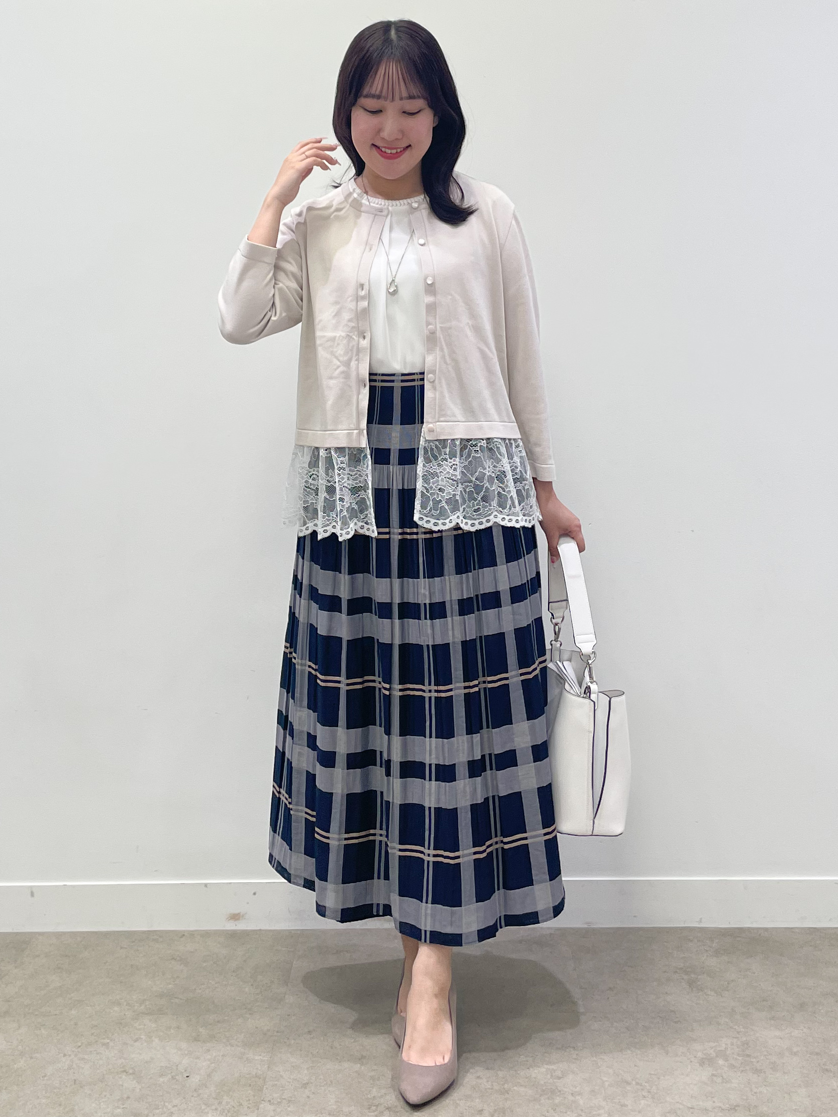 yukariさんの「Reflect｜【手洗い可】レースデザインニットカーディガン」を使ったコーディネート