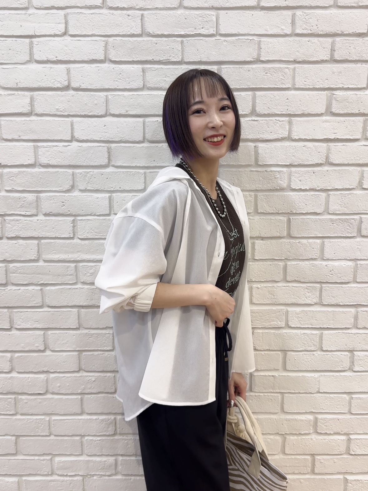 𝐜𝐡𝐢𝐤𝐚さんの「SHOO･LA･RUE｜【通気性〇/洗濯機可/S-LL】UVカット機能付き ライトな着心地シャツパーカ」を使ったコーディネート
