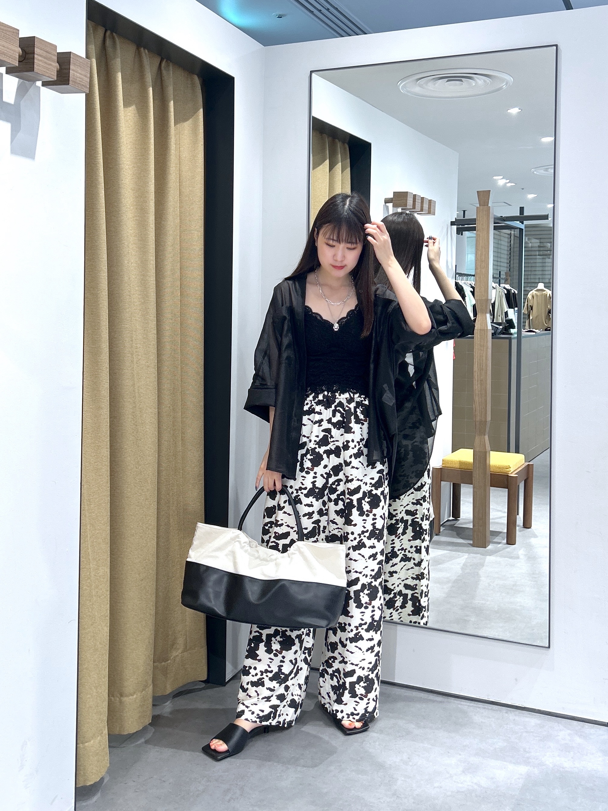 Renoさんの「INDIVI｜【接触冷感】シアーコクーンブラウス」を使ったコーディネート