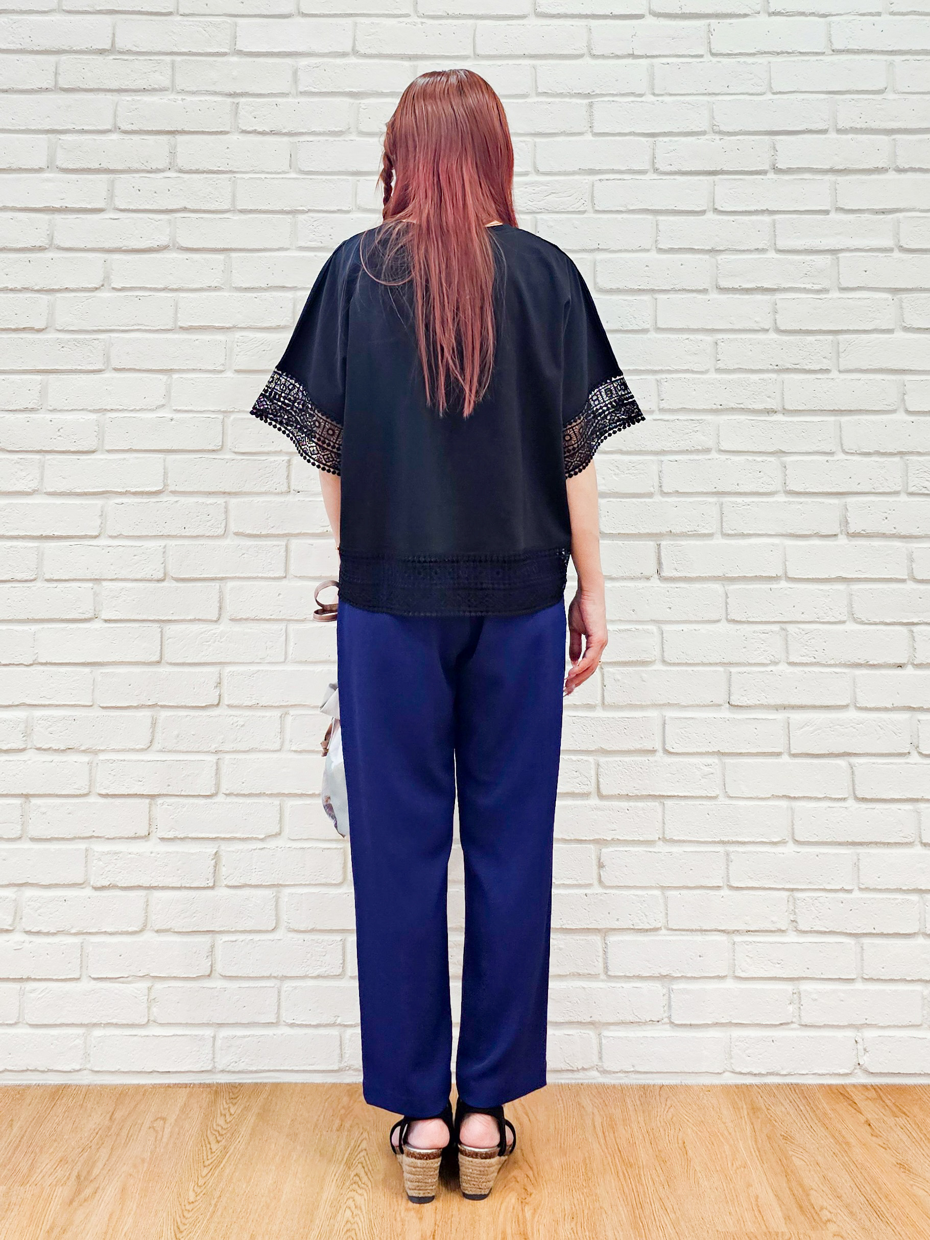 ゆゆさんの「SHOO･LA･RUE｜【洗濯機可/体型カバー/S-LL】レース使いがポイント デザインTシャツ」を使ったコーディネート