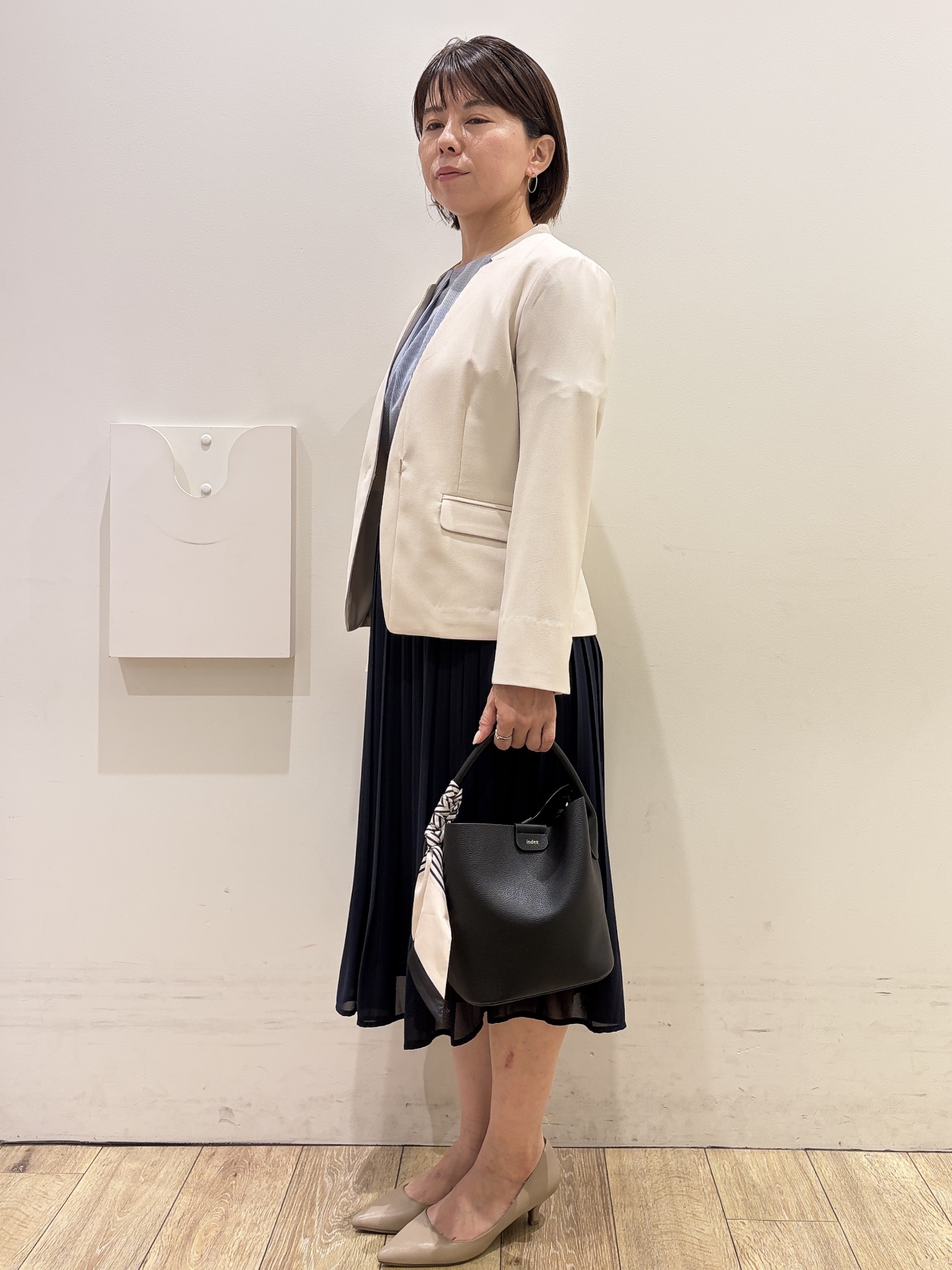 YUKOさんの「index｜【接触冷感／吸水速乾】ノーカラージャケット／セットアップ対応可《洗える／防シワ／ストレッチ》」を使ったコーディネート