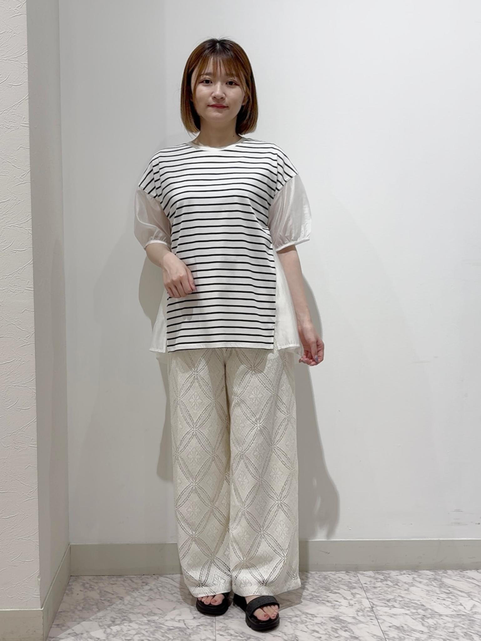 しかっちさんの「grove｜【UVカット】体型カバー叶う、バックプリーツTシャツ」を使ったコーディネート