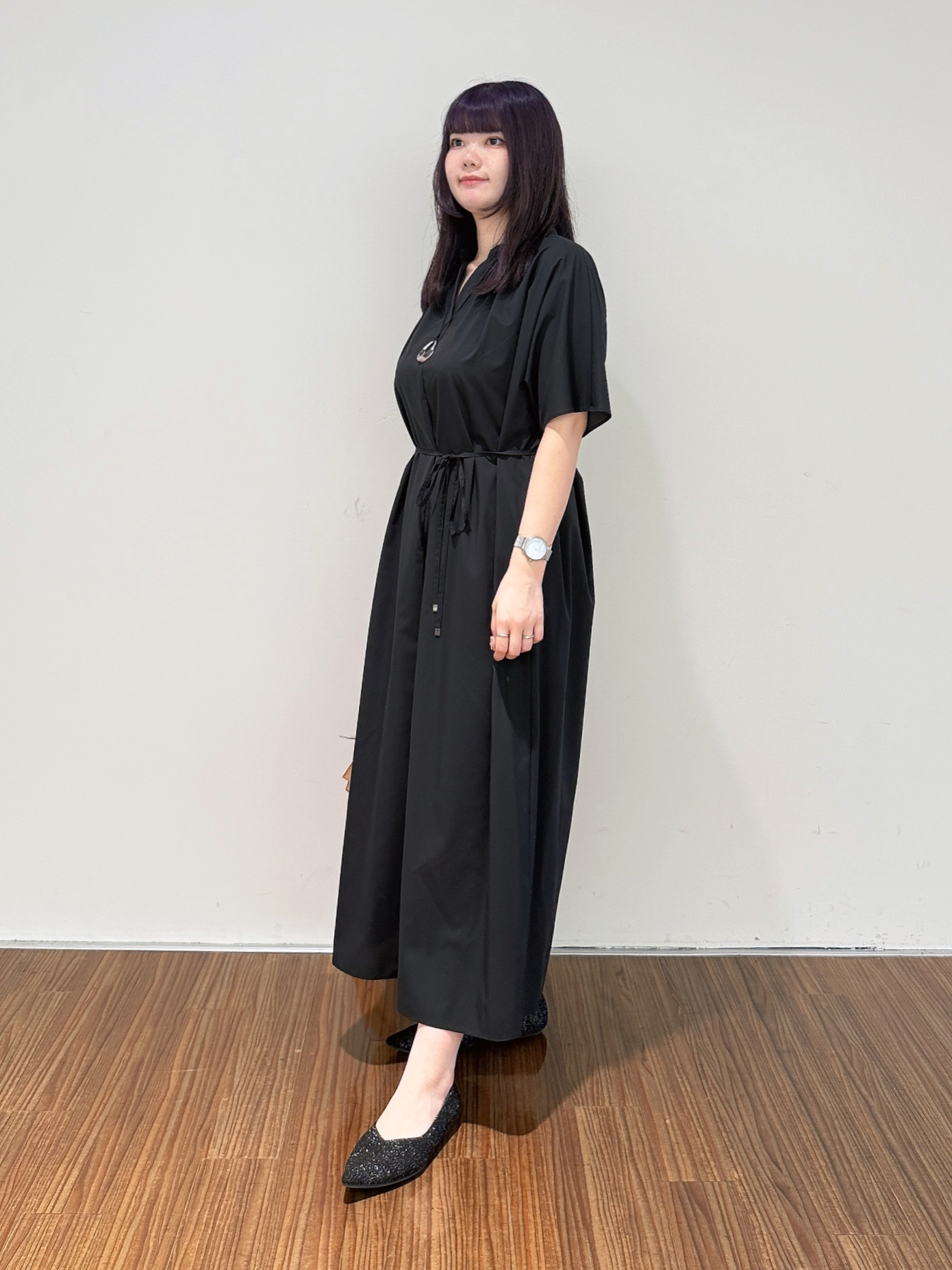 emikaさんの「INDIVI｜【撥水／UVカット】ベルト付きワンピース」を使ったコーディネート