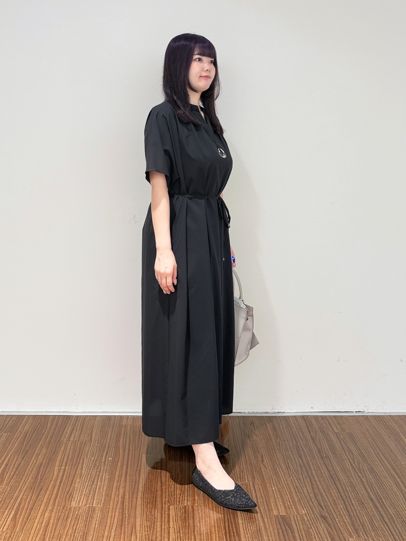 emikaさんの「INDIVI｜【撥水／UVカット】ベルト付きワンピース」を使ったコーディネート