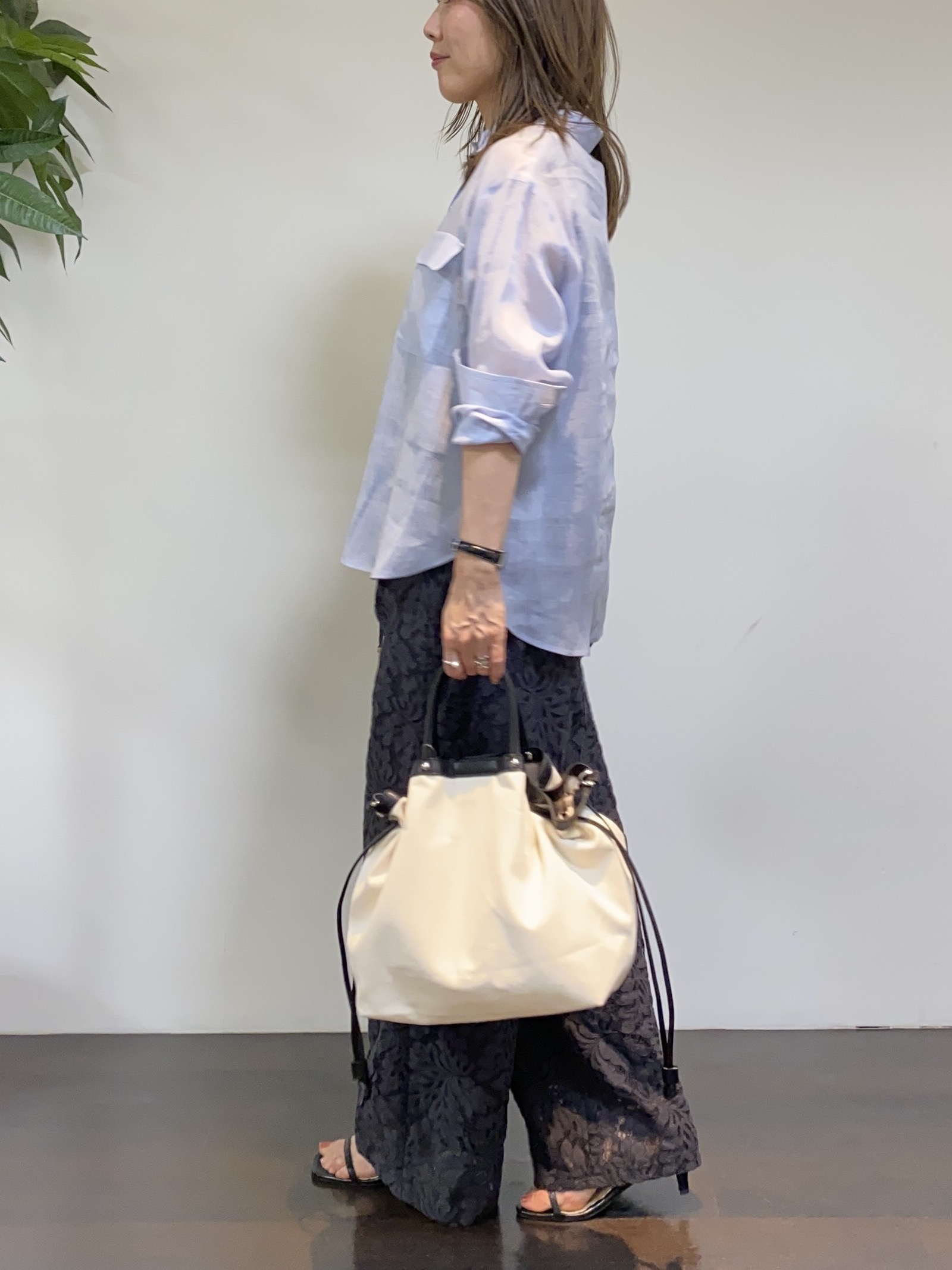 tomoさんの「UNTITLED｜【接触冷感】ドライタッチシャツ」を使ったコーディネート