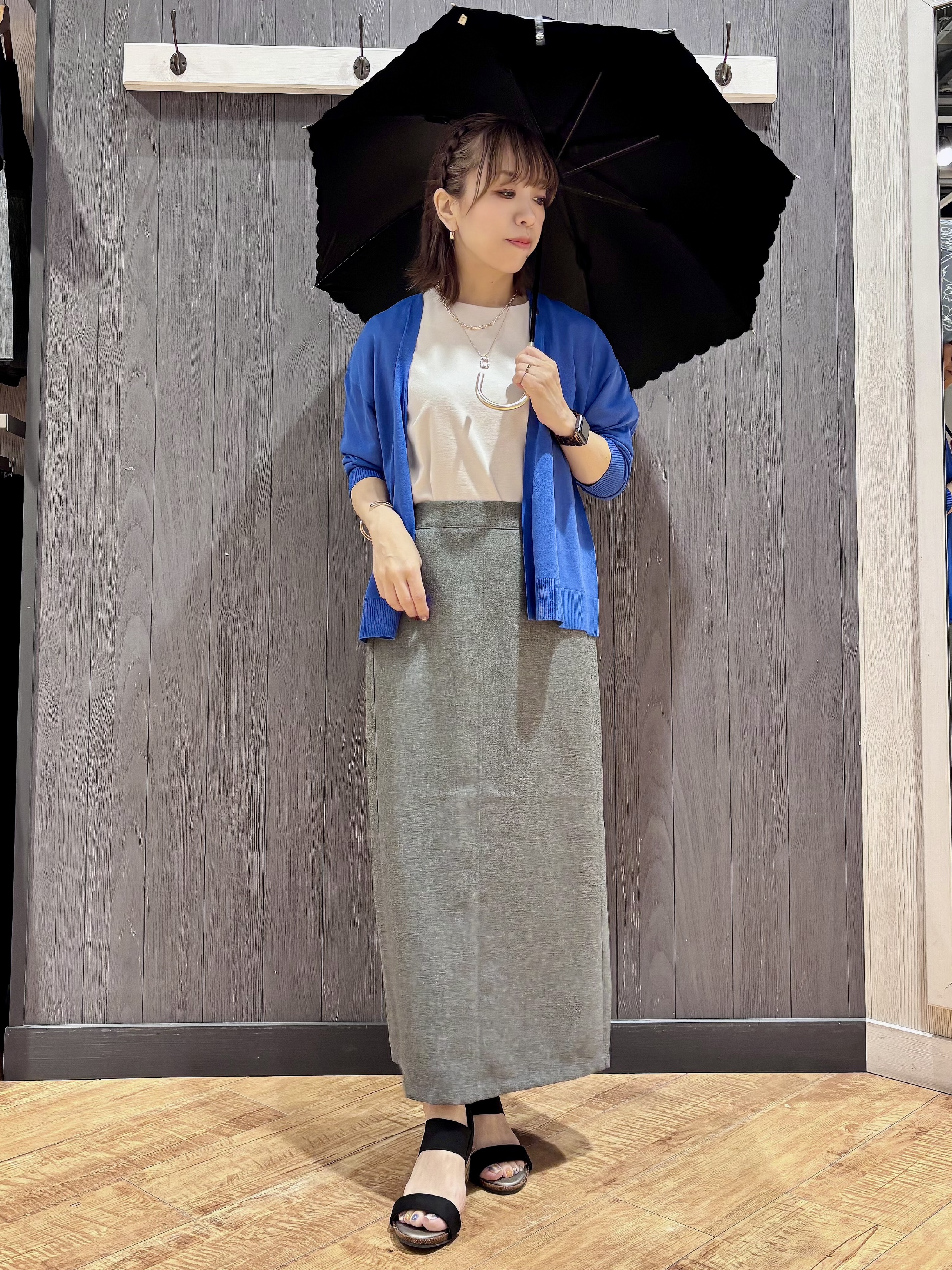 meiさんの「SHOO･LA･RUE｜【2点セット/洗濯機可/S-LL】ネックレス付き お袖パールブラウス」を使ったコーディネート