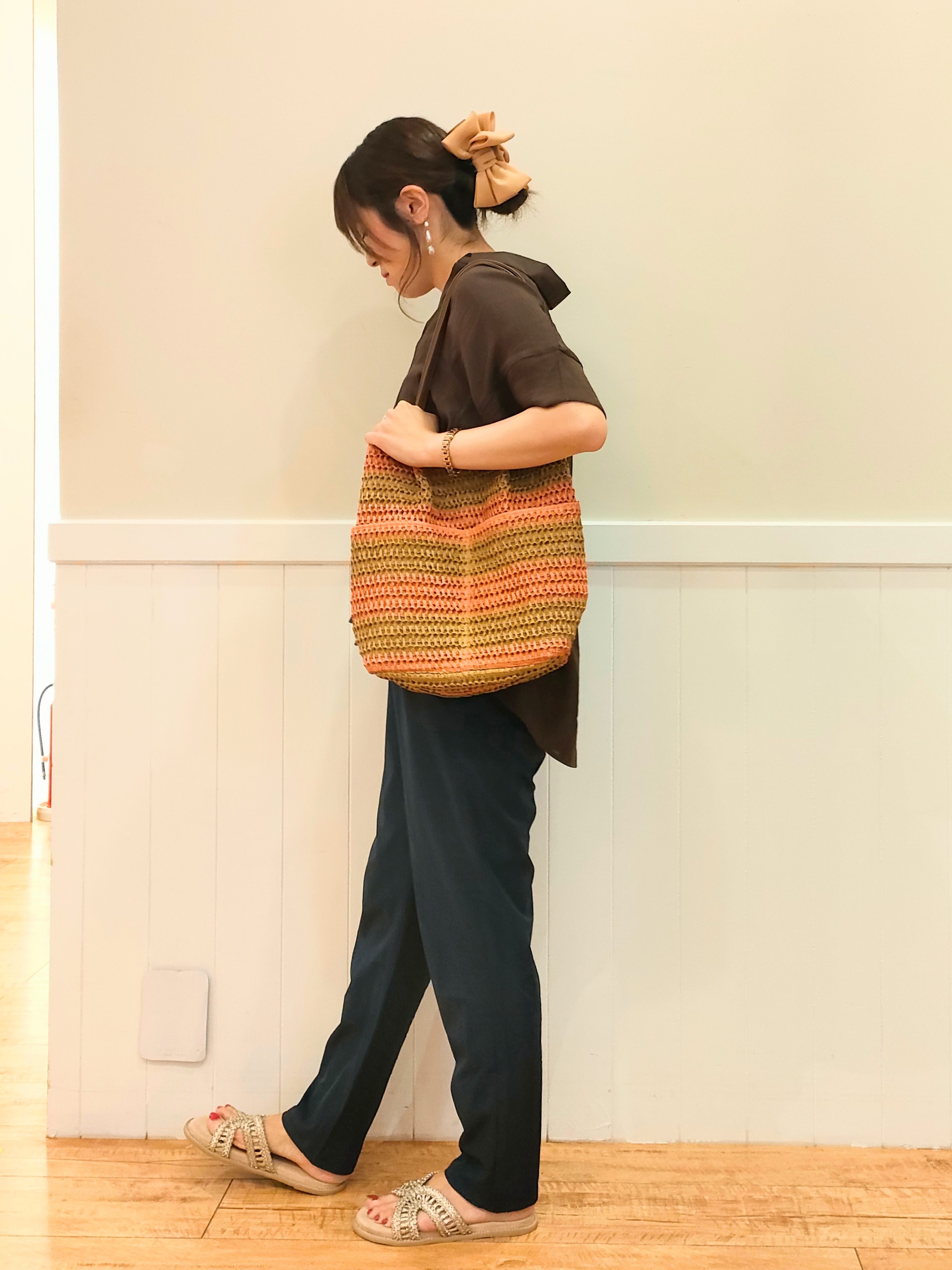 NMさんの「SHOO･LA･RUE｜【2点セット/S-LL/洗濯機可】時短でコーデ決まる スラブスキッパーシャツ＋タンクトップ」を使ったコーディネート