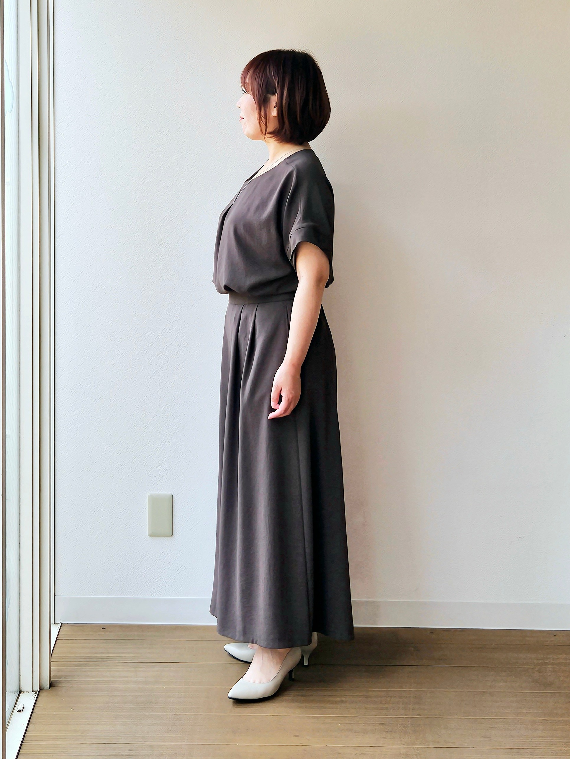 やじまさんの「UNTITLED｜【セットアップ可/UVカット/前後2WAY】リラクシーフレンチスリーブブラウス」を使ったコーディネート