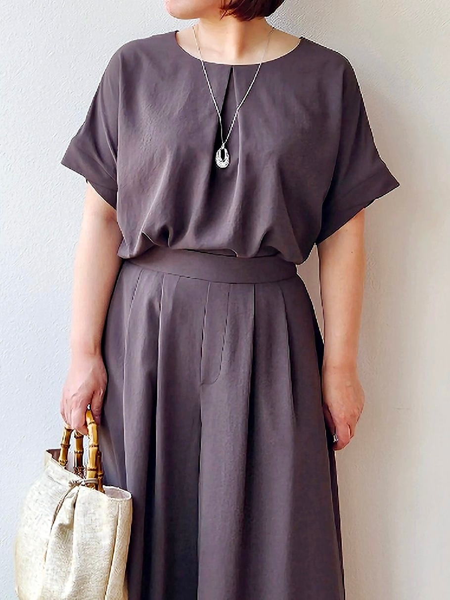 やじまさんの「UNTITLED｜【セットアップ可/UVカット/前後2WAY】リラクシーフレンチスリーブブラウス」を使ったコーディネート