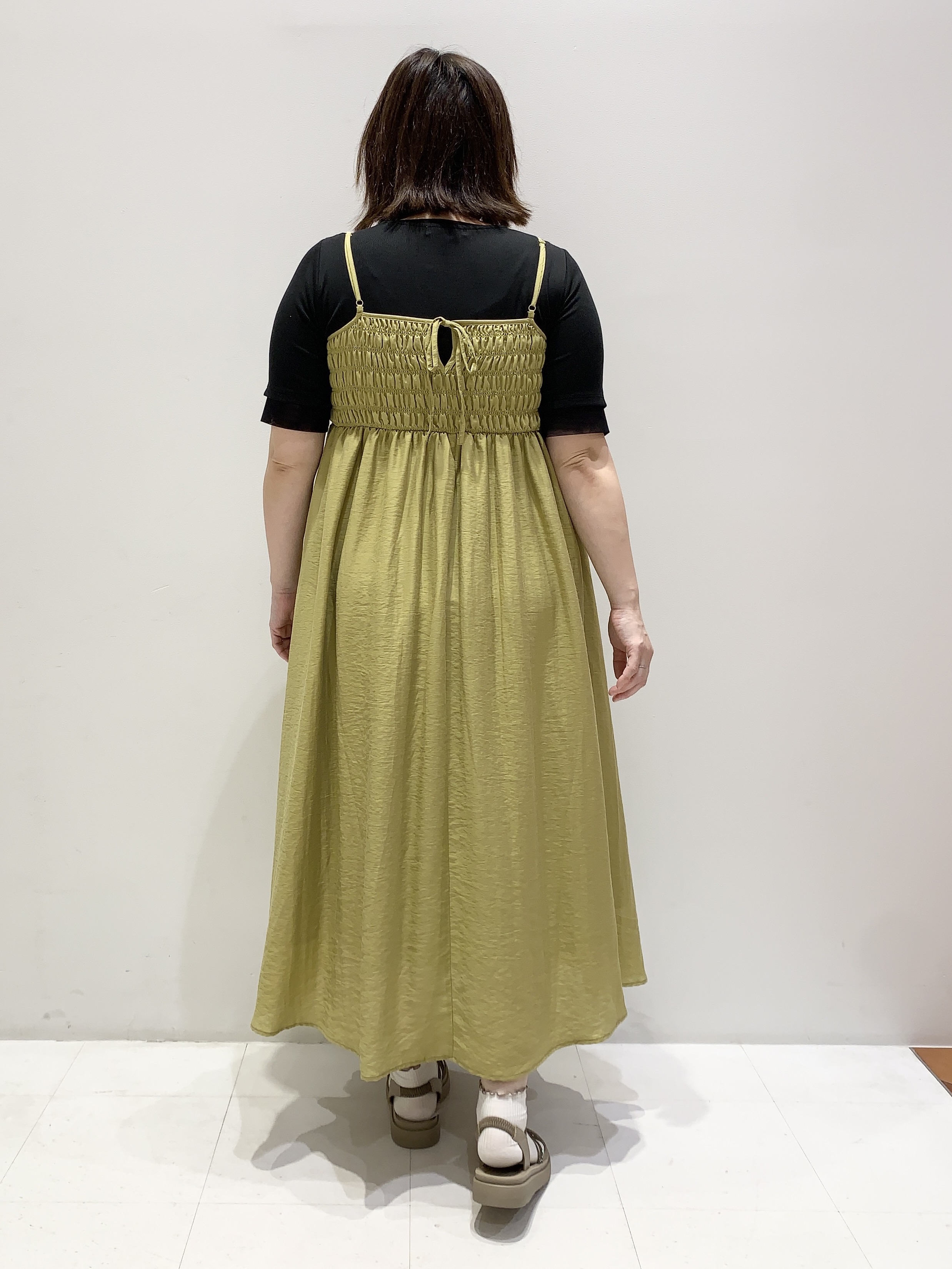 みいちゃんさんの「grove｜【UVカット】チュールトリミング5分袖Tシャツ」を使ったコーディネート