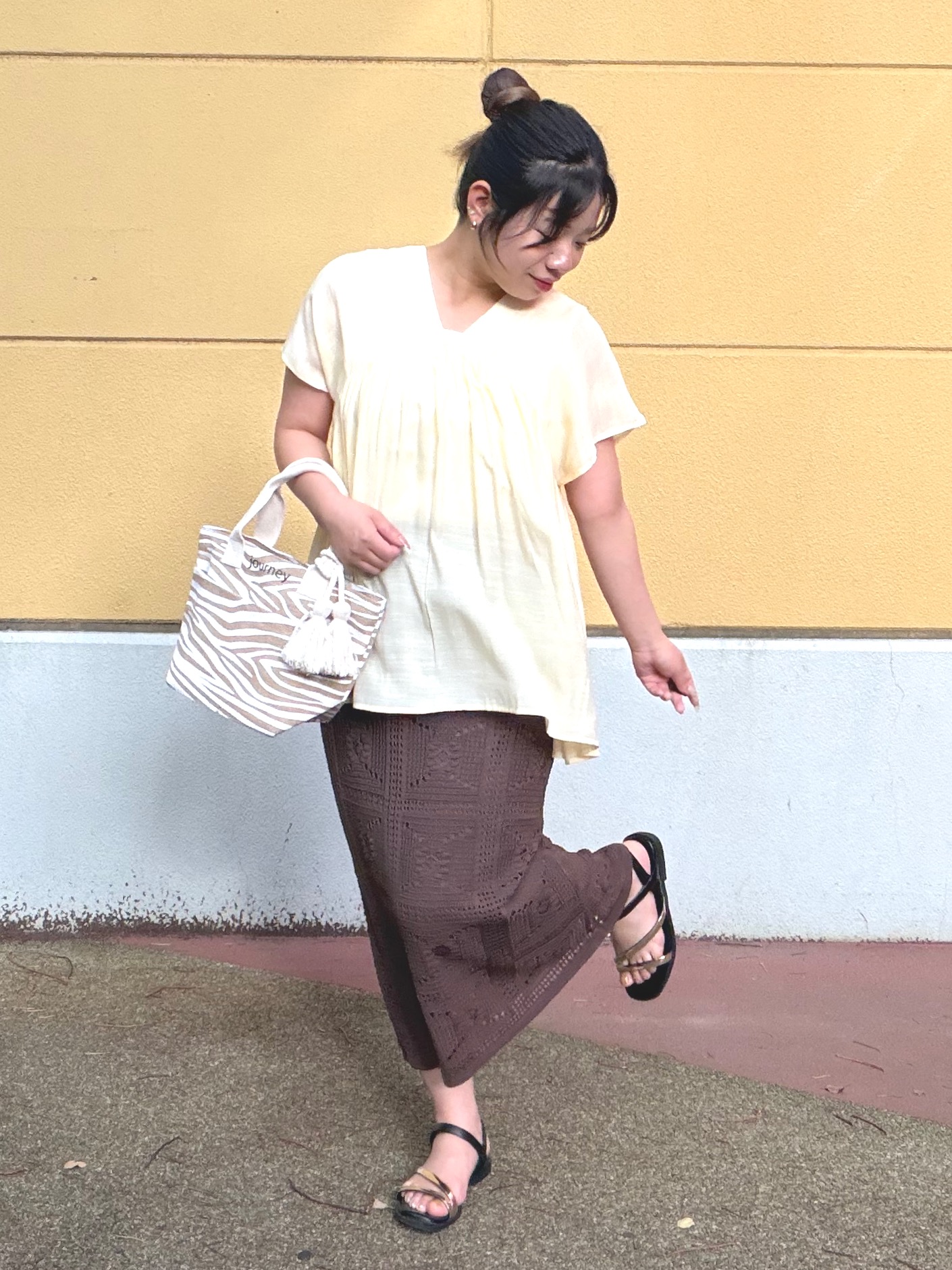 まちゃんなちゃんさんの「SHOO･LA･RUE｜【前後2WAY/洗濯機可/S-LL】スクエアネックで小顔効果 ランダムテレコタンクトップ」を使ったコーディネート