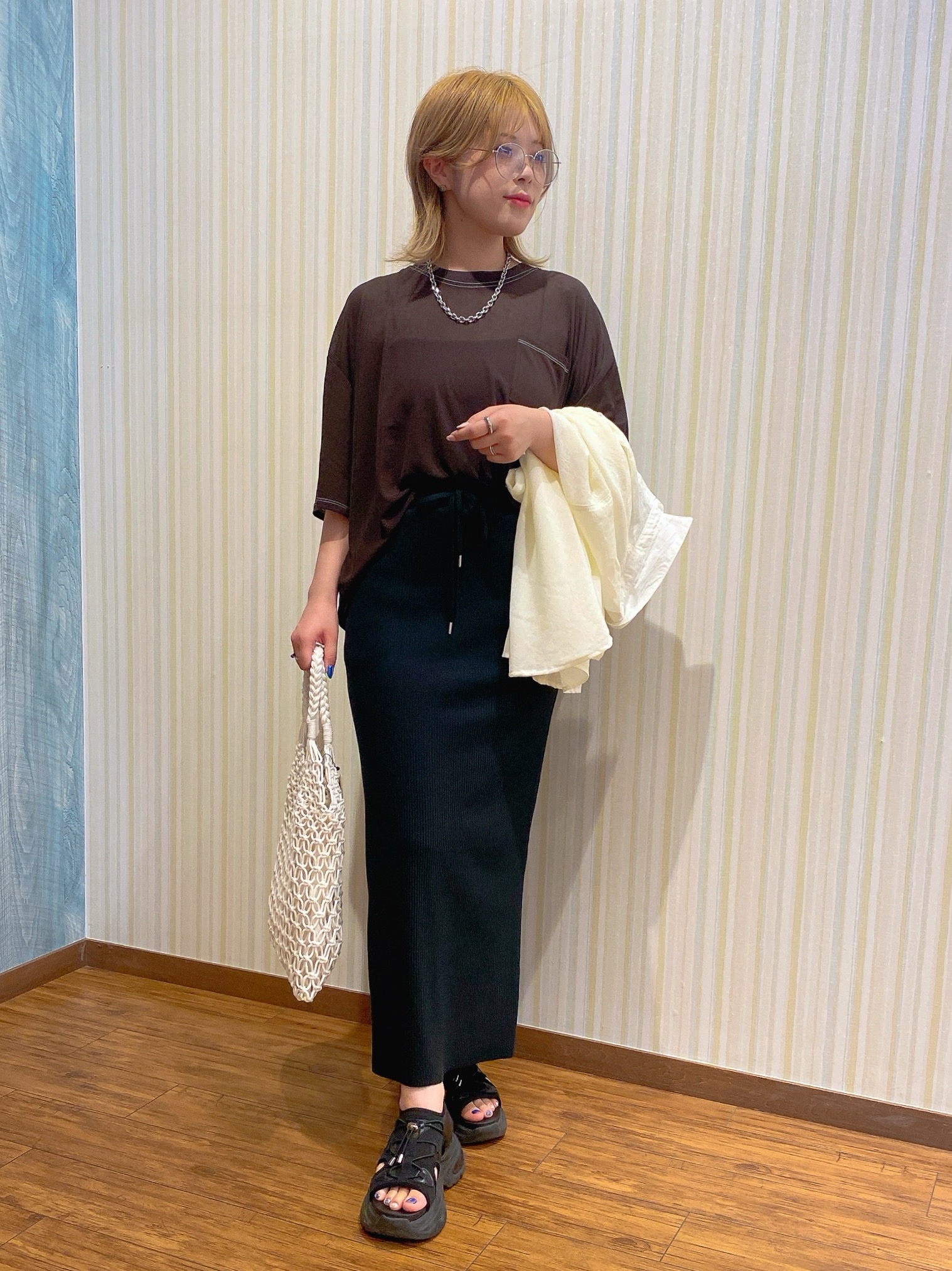 ayaさんの「SHOO･LA･RUE｜【S-LL/洗濯機可/体型カバー】ゆるっとこなれる 大人のシアースラブTシャツ」を使ったコーディネート