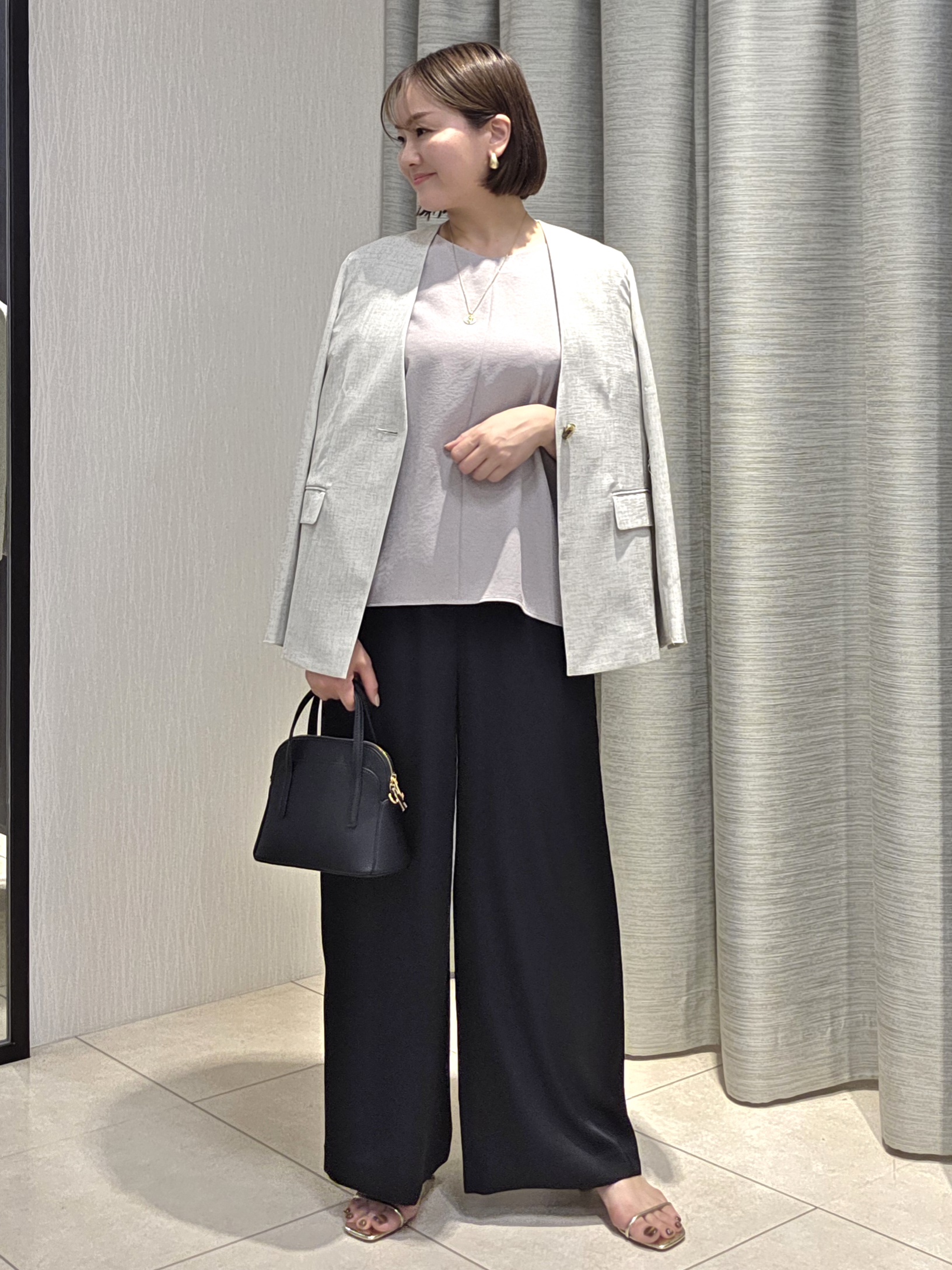 naokoさんの「UNTITLED｜◆【さらりと快適/セットアップ可/UV/接触冷感】スラブカラーレスジャケット」を使ったコーディネート