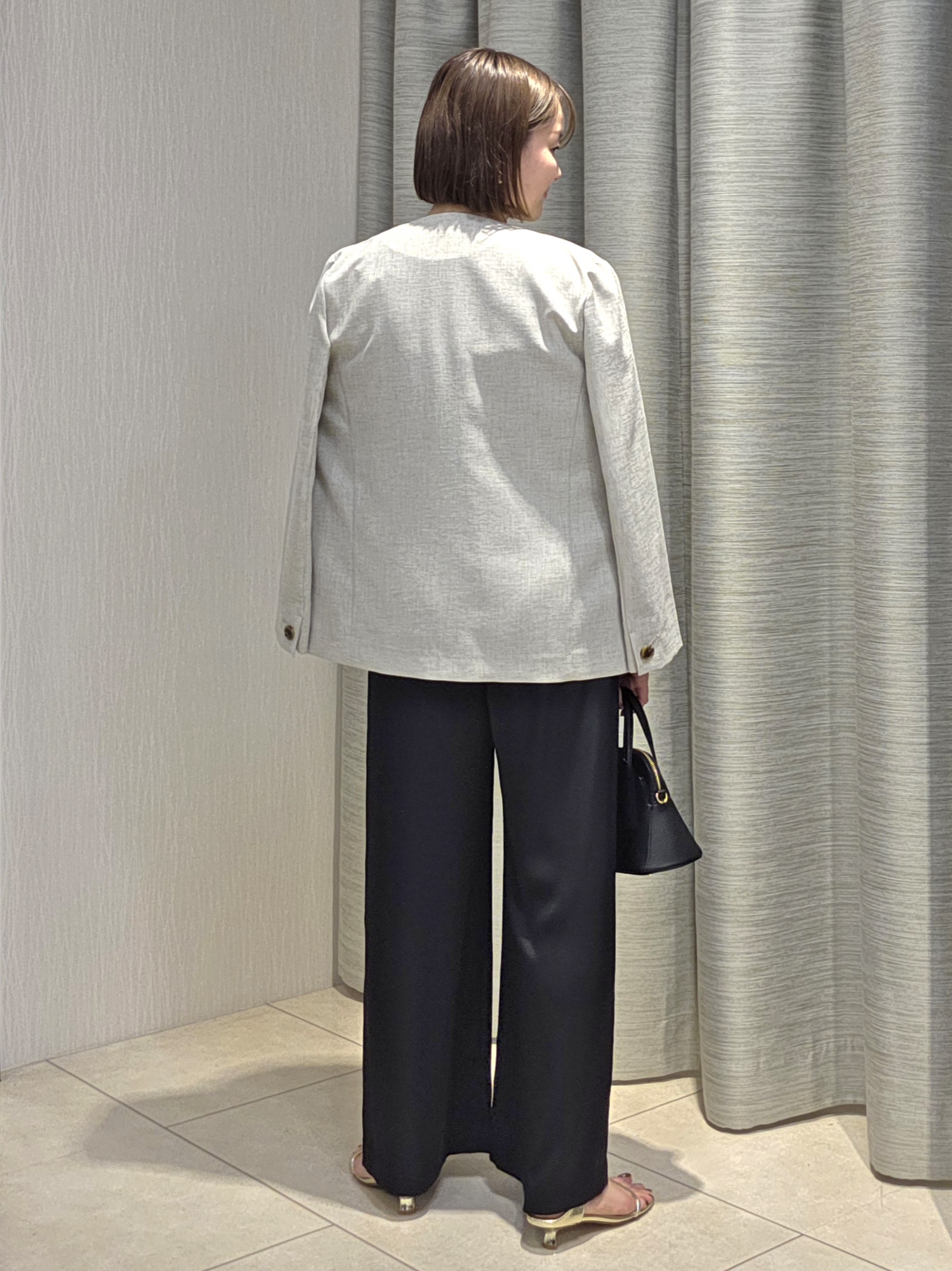 naokoさんの「UNTITLED｜◆【さらりと快適/セットアップ可/UV/接触冷感】スラブカラーレスジャケット」を使ったコーディネート