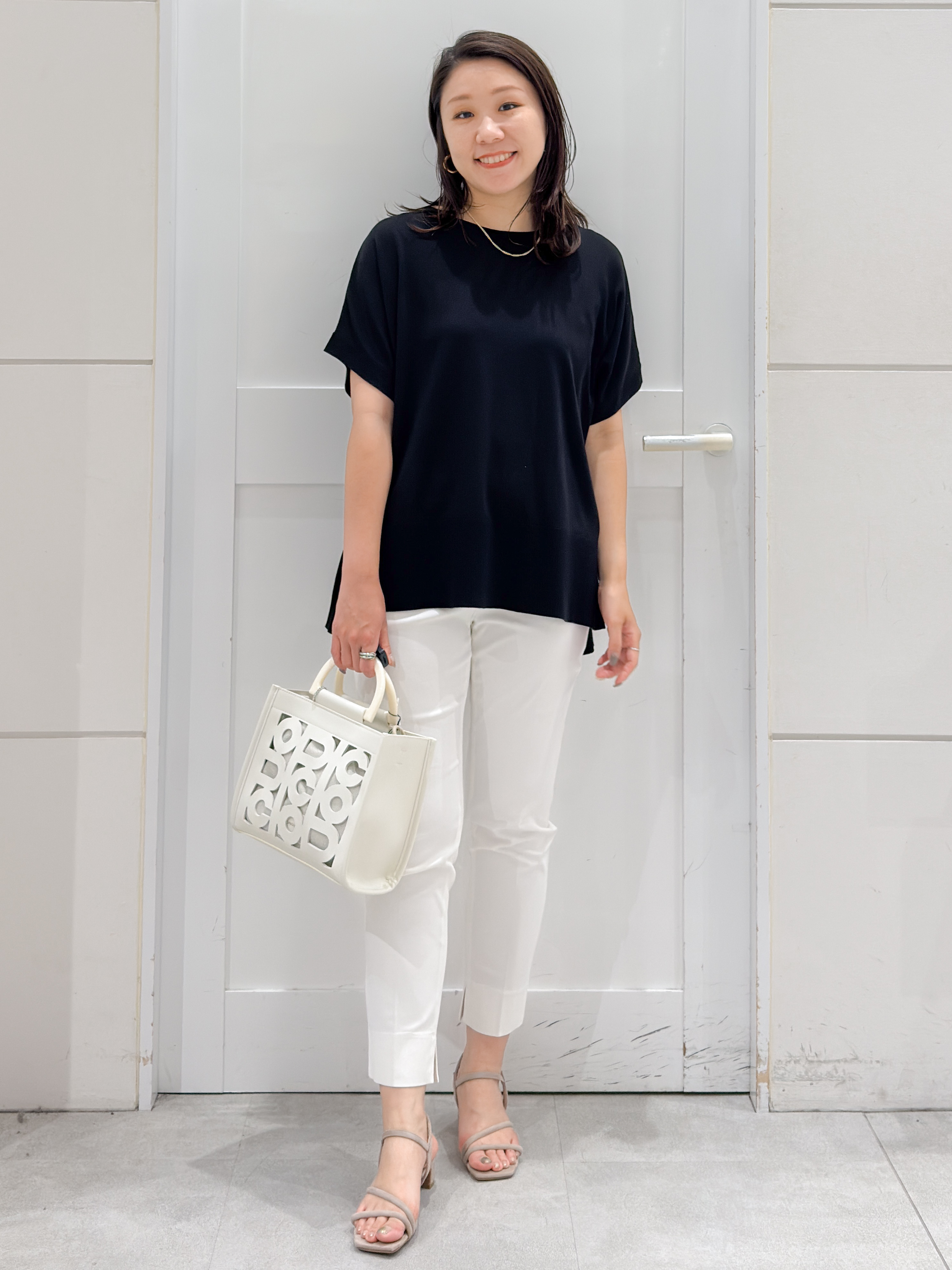 yuka.aさんの「OPAQUE.CLIP｜ドライタッチドルマンニット【洗濯機OK】」を使ったコーディネート