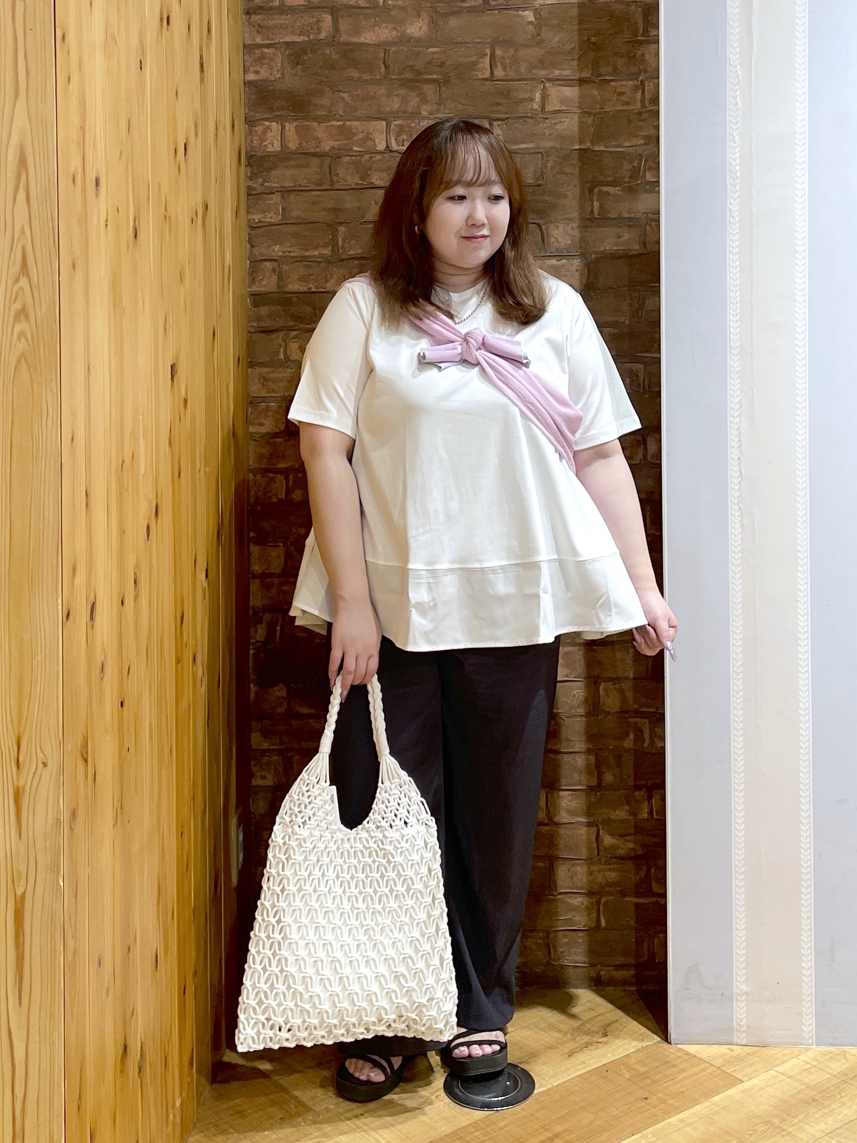 Risaさんの「SHOO･LA･RUE｜【S-LL/洗濯機可】冷房、日焼け対策に 配色シアーカーディガン」を使ったコーディネート