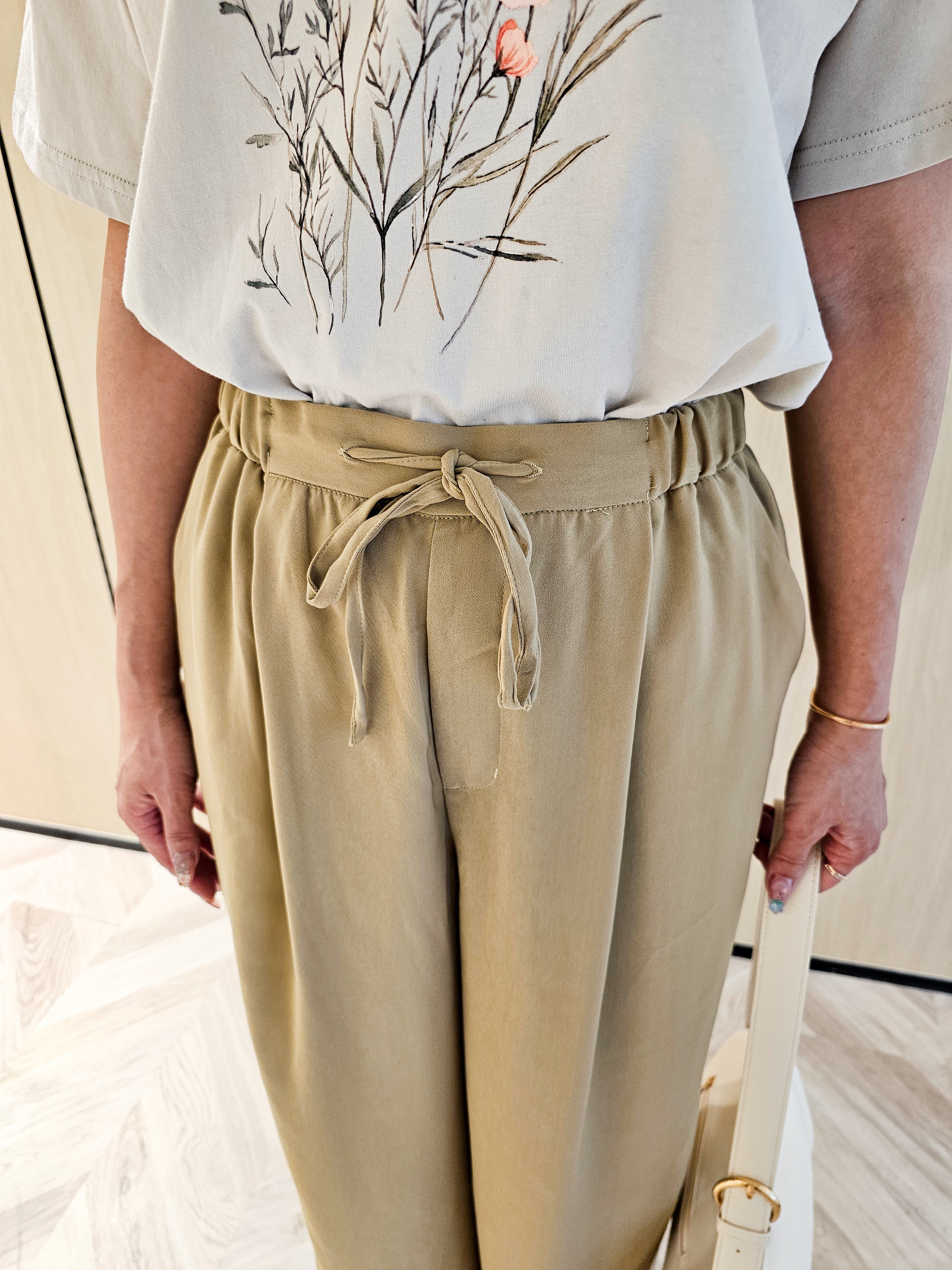 ゆゆさんの「SHOO･LA･RUE｜【洗濯機可/S-LL】夏に快適サラサラ感 大人のプリントTシャツ」を使ったコーディネート