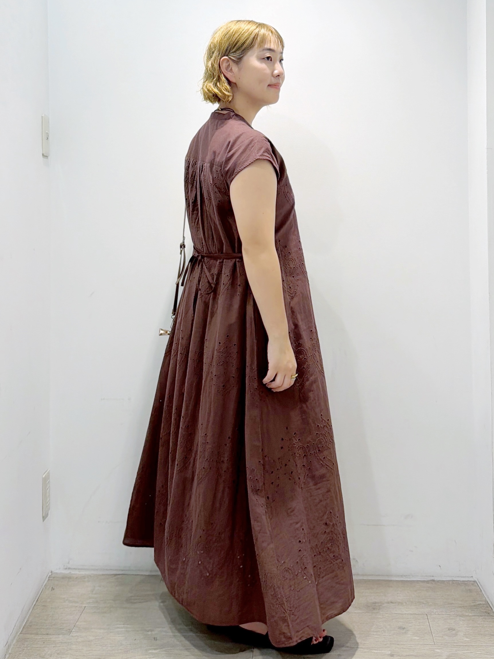 sumicaさんの「OPAQUE.CLIP｜アイレットレース刺繍ワンピース【洗える】」を使ったコーディネート