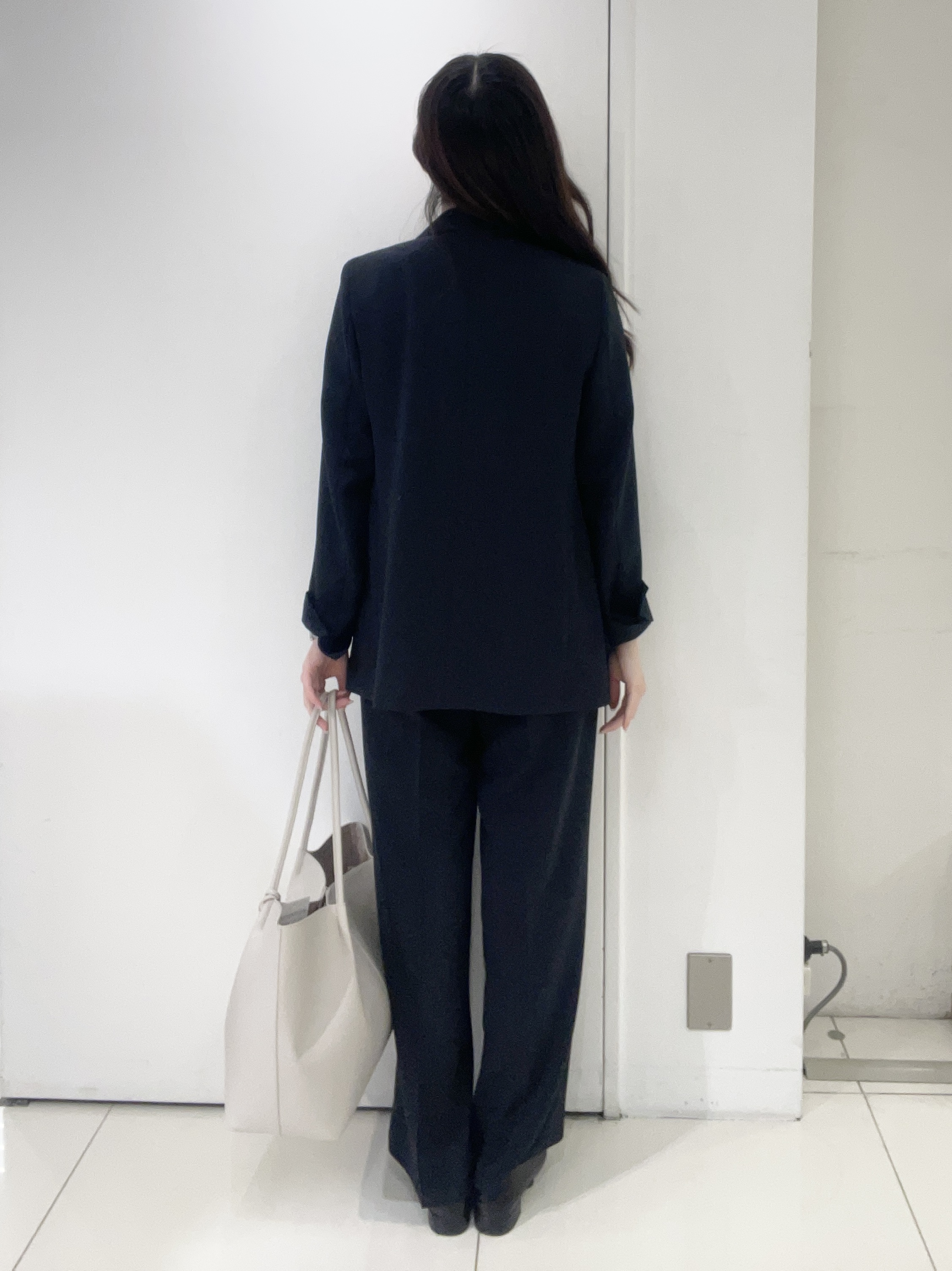 moeさんの「UNTITLED｜【新色追加/セットアップ可】エアリー ダブルブレストジャケット」を使ったコーディネート