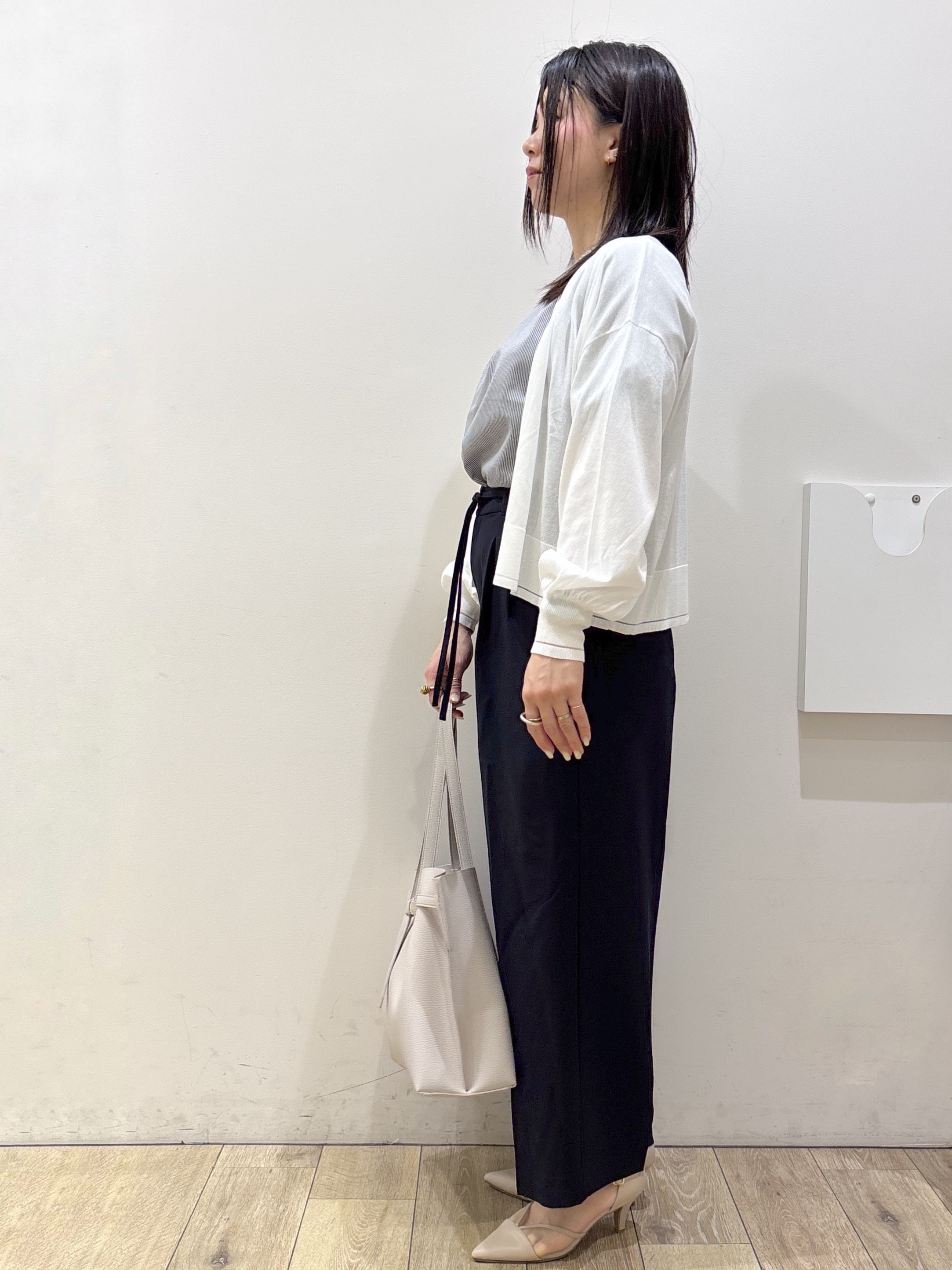mameさんの「index｜【接触冷感】シアーショートトッパーカーディガン《洗濯機OK／抗ピル》」を使ったコーディネート