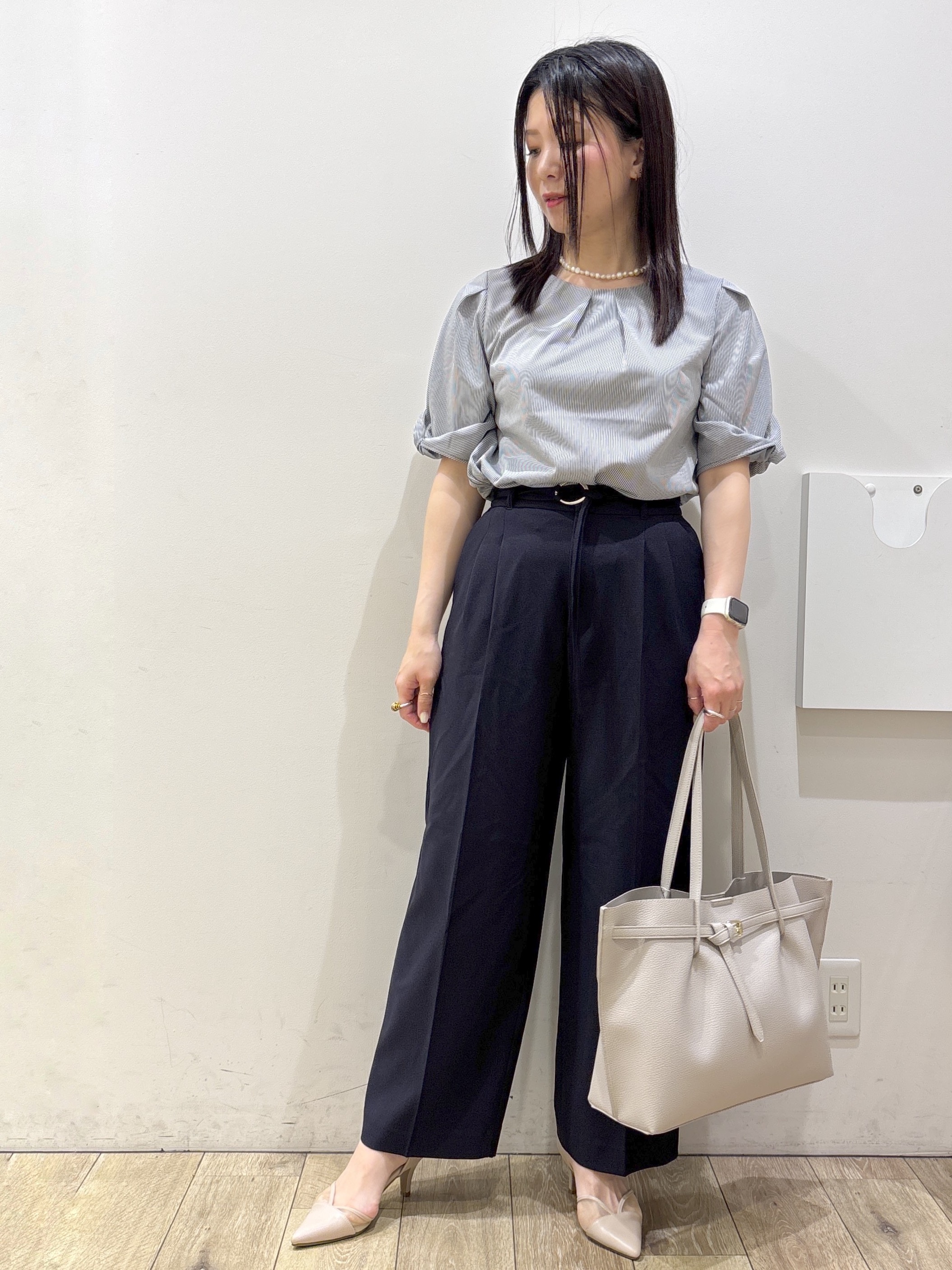 mameさんの「index｜【接触冷感】シアーショートトッパーカーディガン《洗濯機OK／抗ピル》」を使ったコーディネート