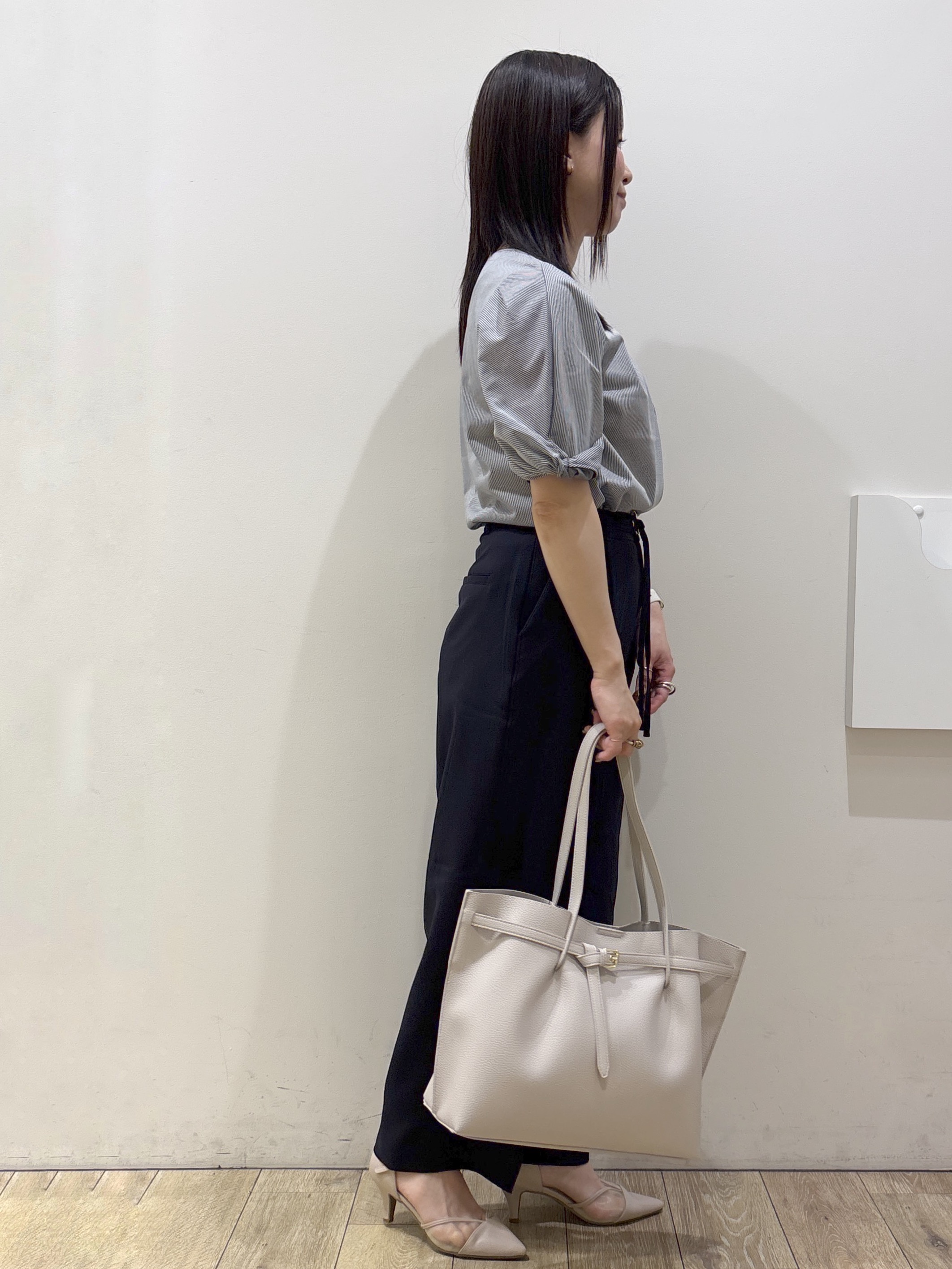 mameさんの「index｜【接触冷感】シアーショートトッパーカーディガン《洗濯機OK／抗ピル》」を使ったコーディネート