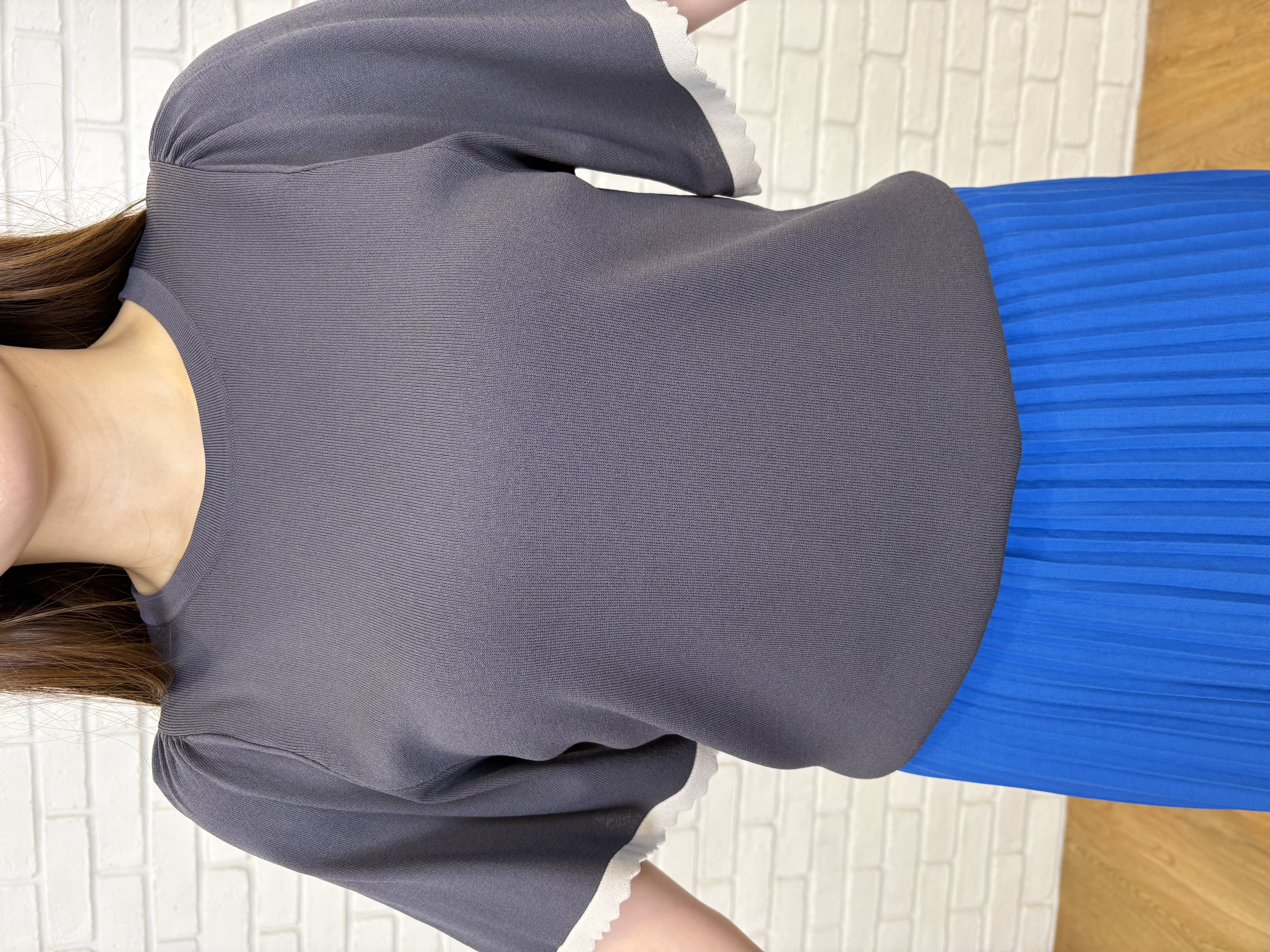 sayaさんの「grove｜高評価！【シリーズ累計36万枚！名品ニット】やわらかドライタッチ スカラップスリーブニット」を使ったコーディネート