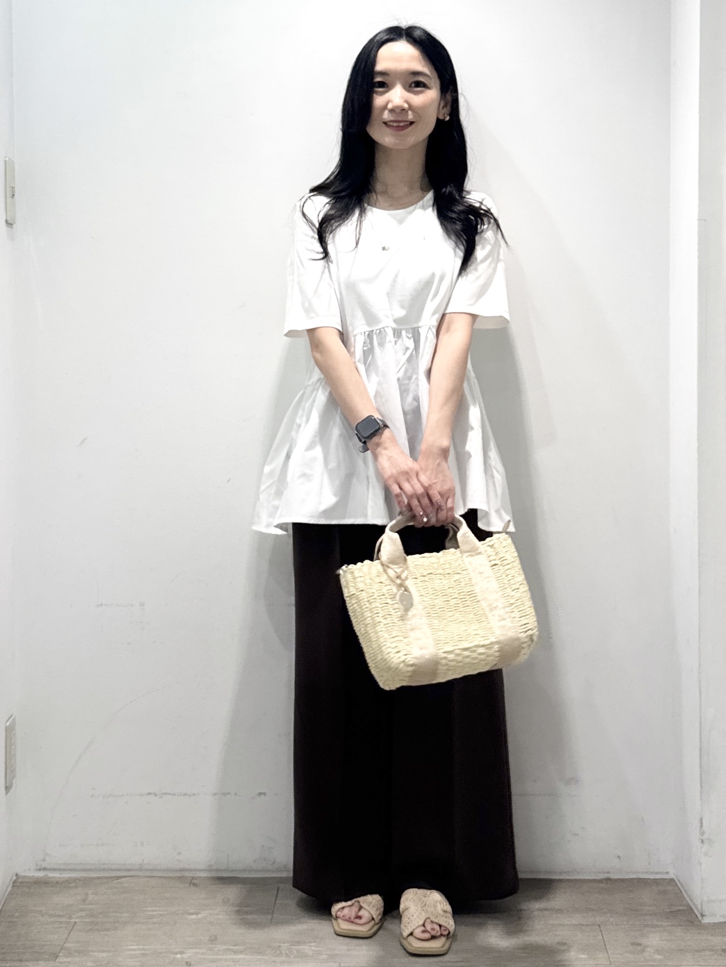 yuicciさんの「OPAQUE.CLIP｜ペプラムドッキングカットソー【洗濯機OK】」を使ったコーディネート