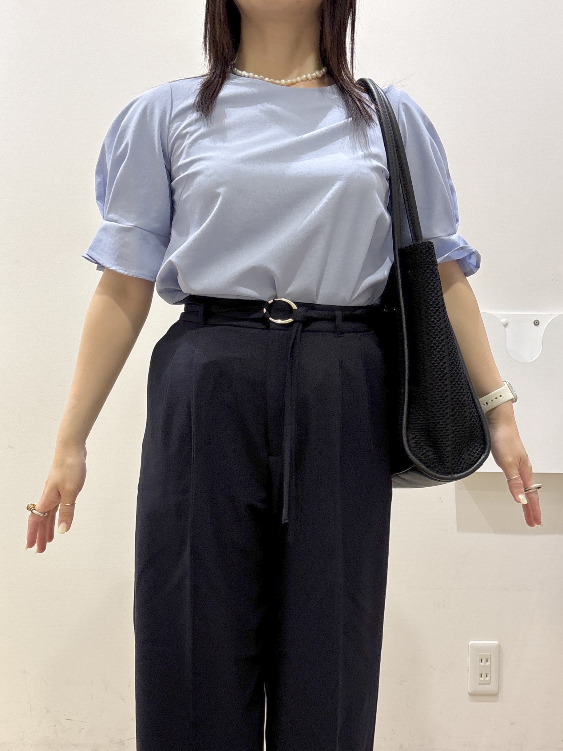 mameさんの「index｜【接触冷感／吸水速乾】タックパフスリーブブラウス《防シワ／洗濯機OK／XS～3L／8col》」を使ったコーディネート