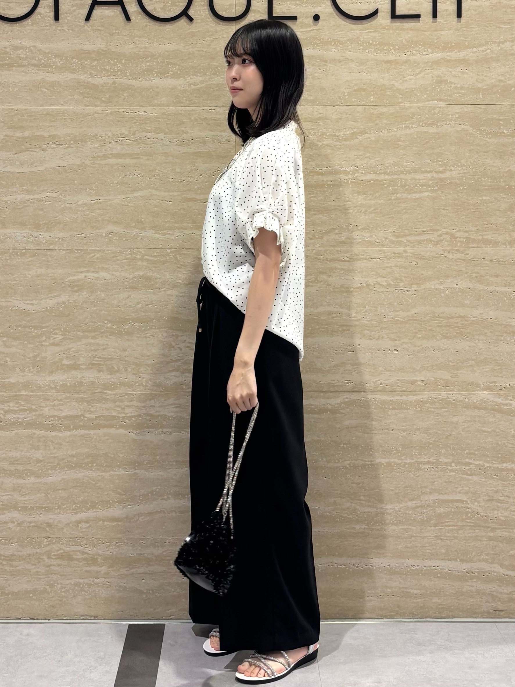 Ririkaさんの「OPAQUE.CLIP｜タックスリーブ プリントブラウス《イージーアイロン／洗濯機OK》」を使ったコーディネート